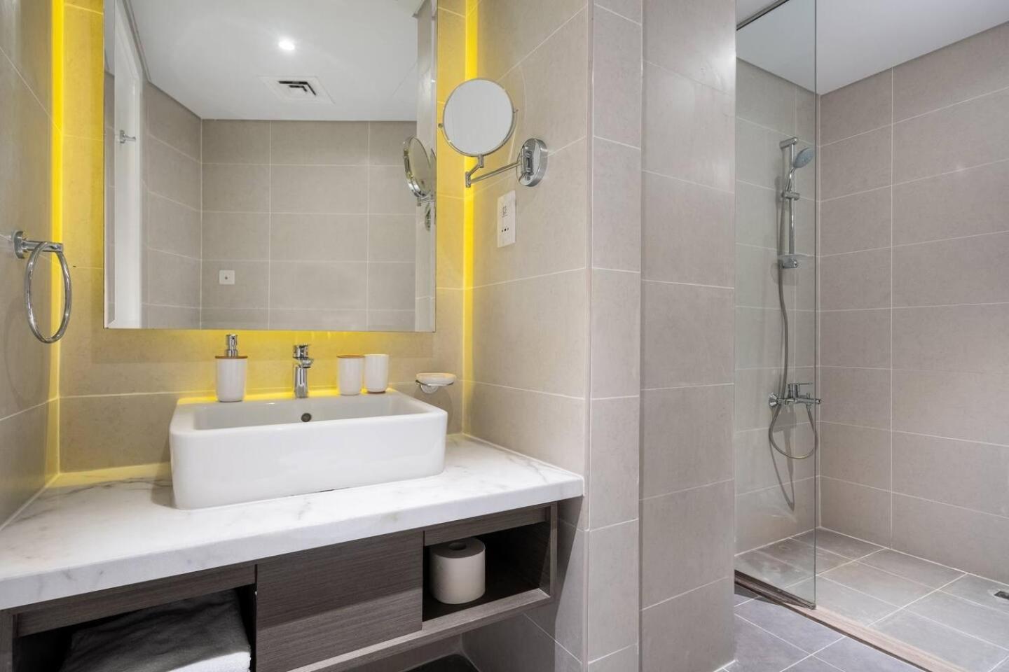 Appartement Modern Studio Overlooking Dxb Water Canal