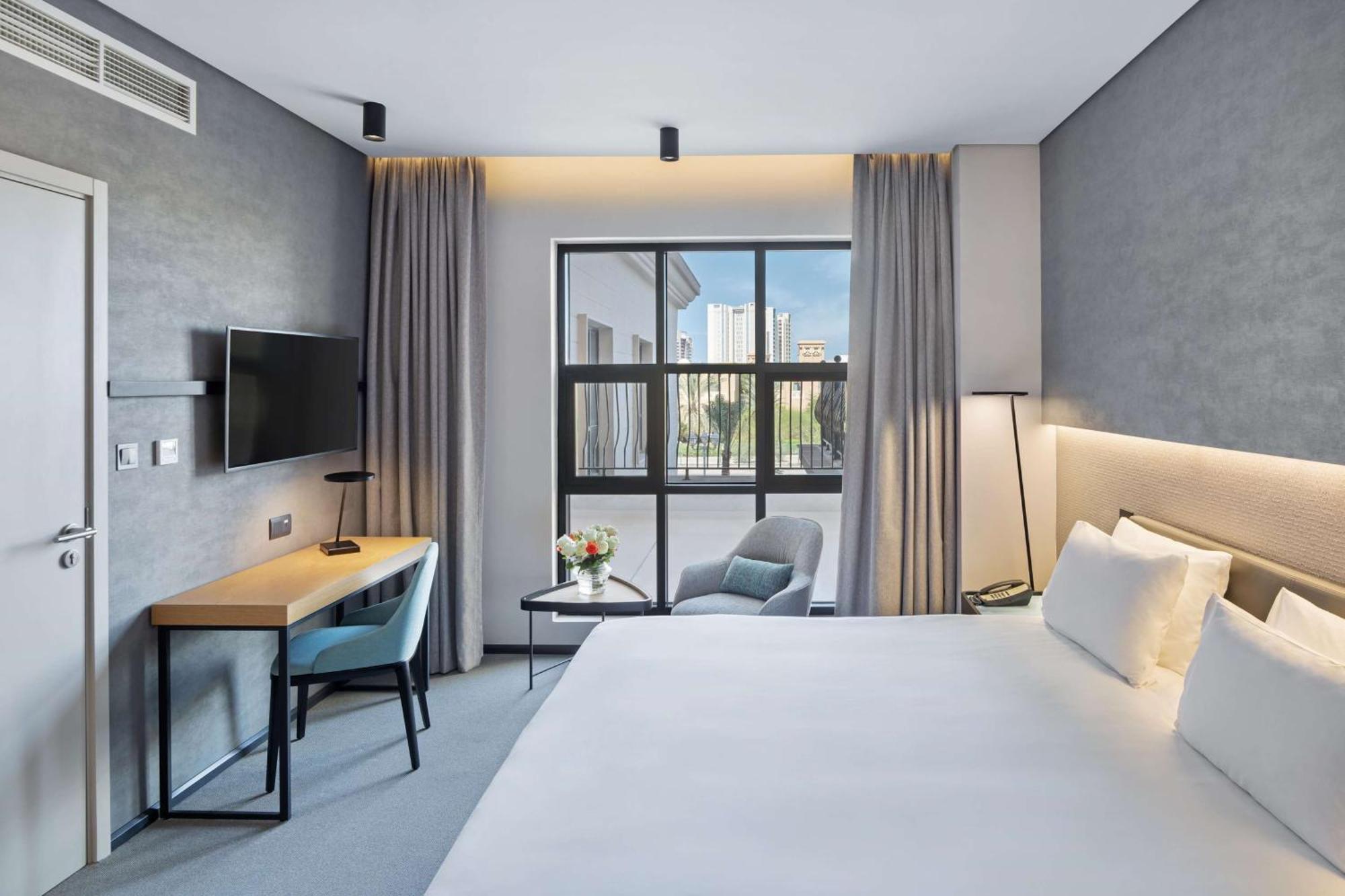 Hotel The Manor By Ja, 4*