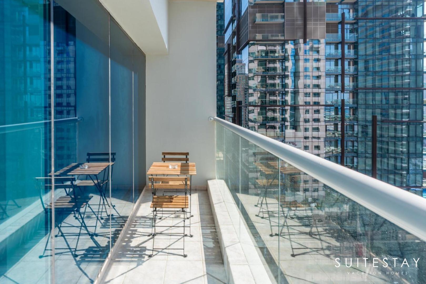 Panoramic Marina Ocean Apartment *