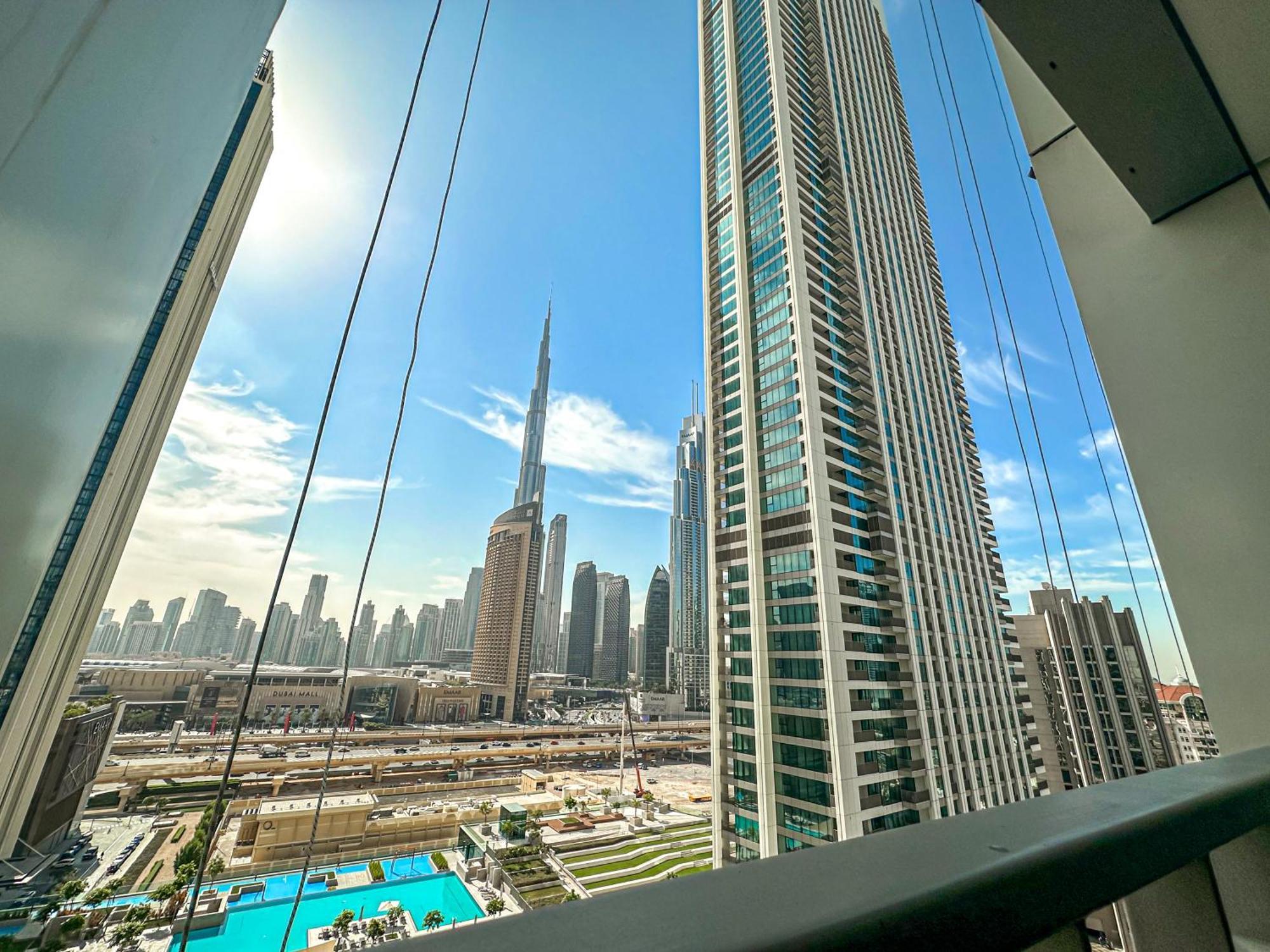 Amazing Burj Khalifa Views With Mall Direct Connection In Downtown