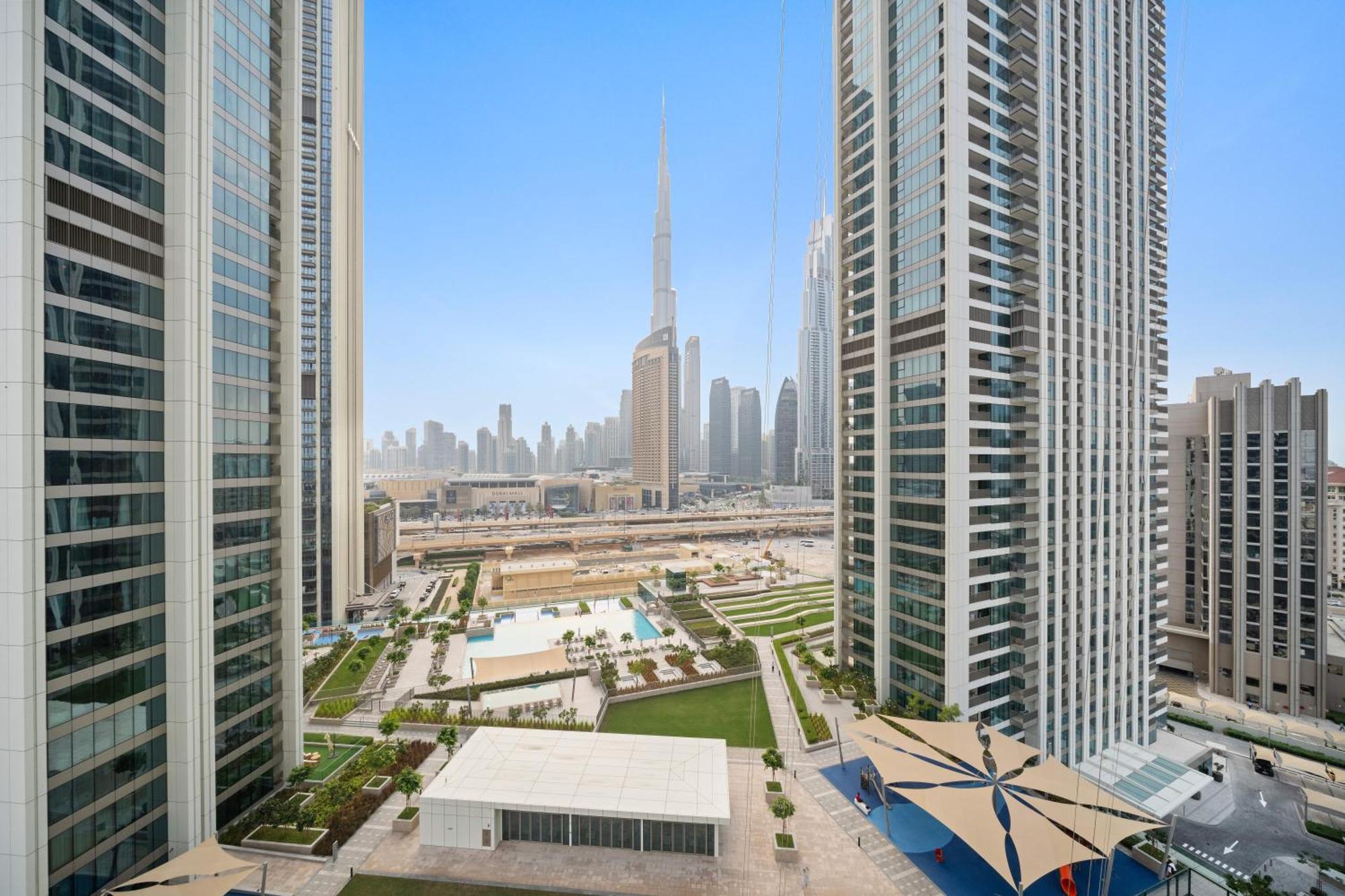 Amazing Burj Khalifa Views With Mall Direct Connection In Downtown *