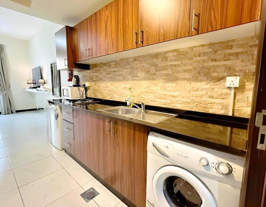 Charming In Jvc Appartement *