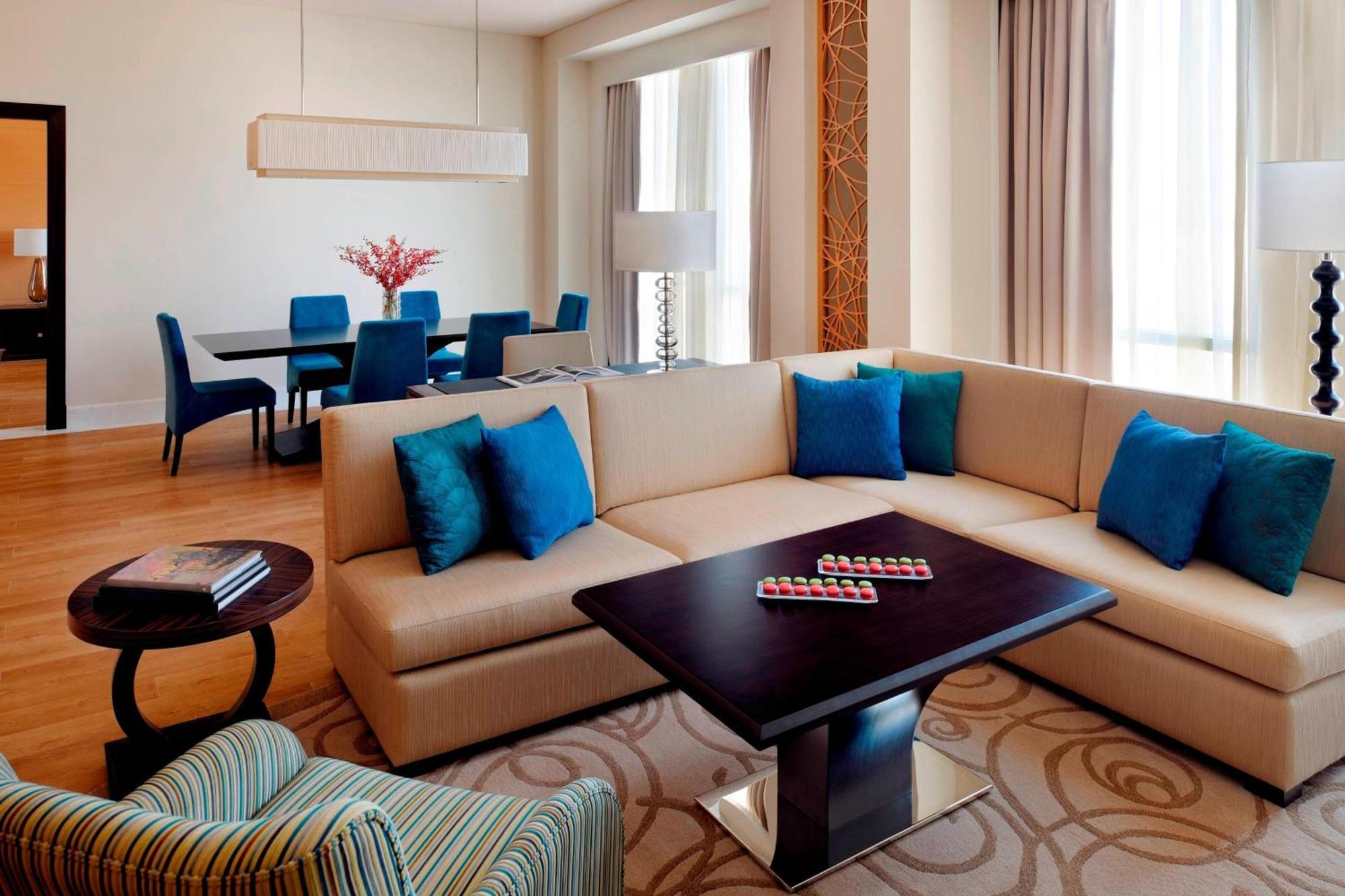 Marriott Al Jaddaf Hotel 5*