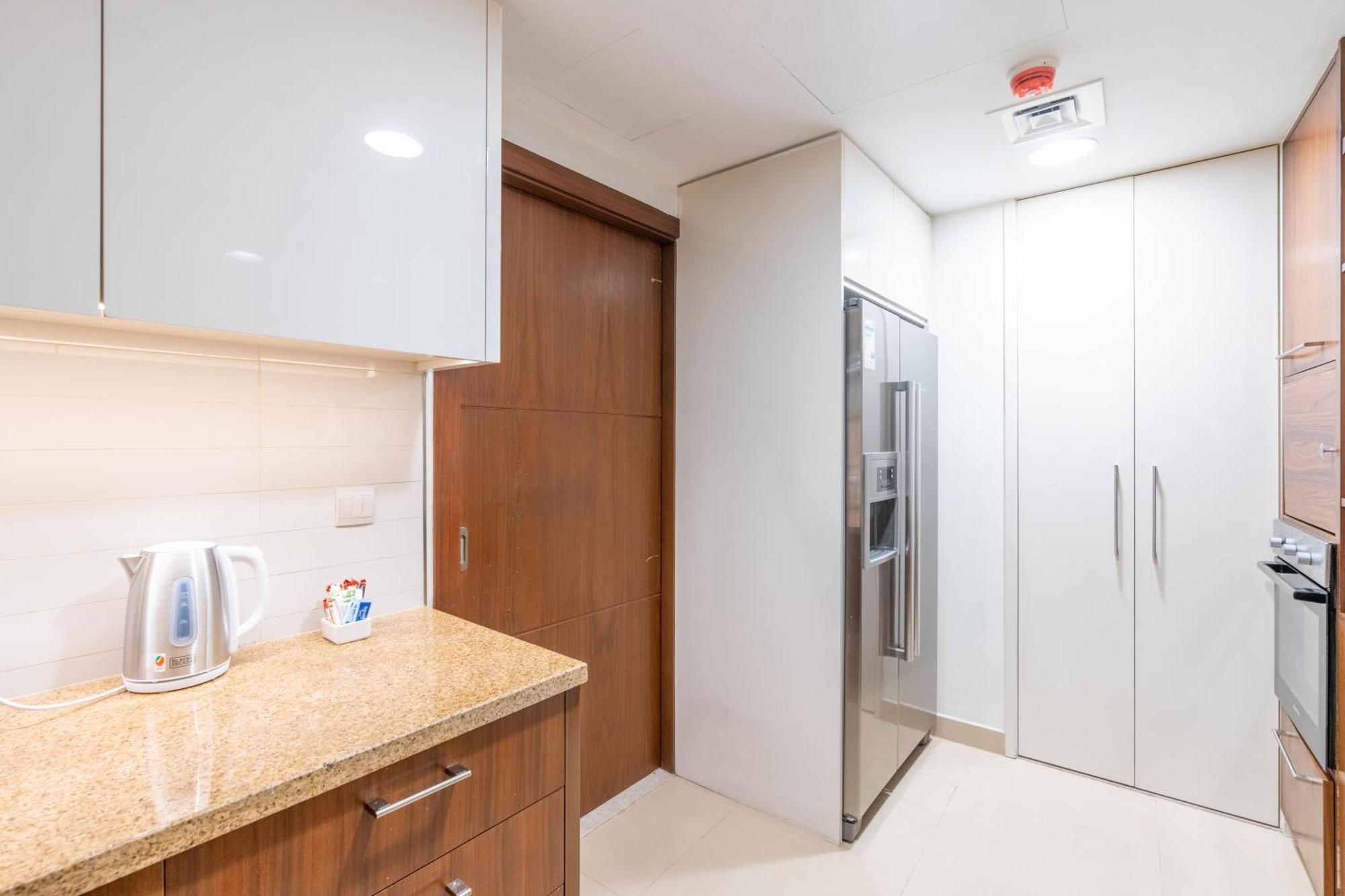 Apartemen Whitesage - Unbeatable Views Of Burj Khalifa In This Huge 3br
