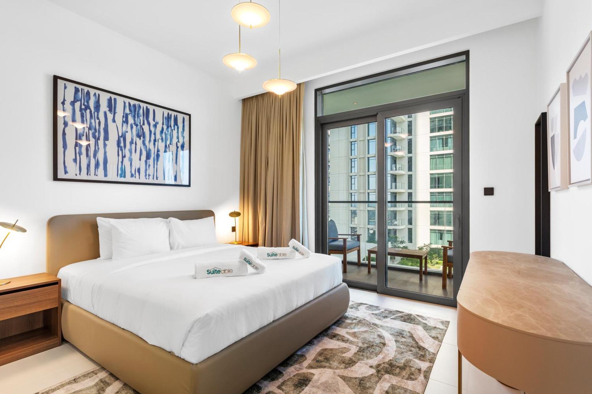 Luxurious Living In The Heart Of Emaar Beachfront