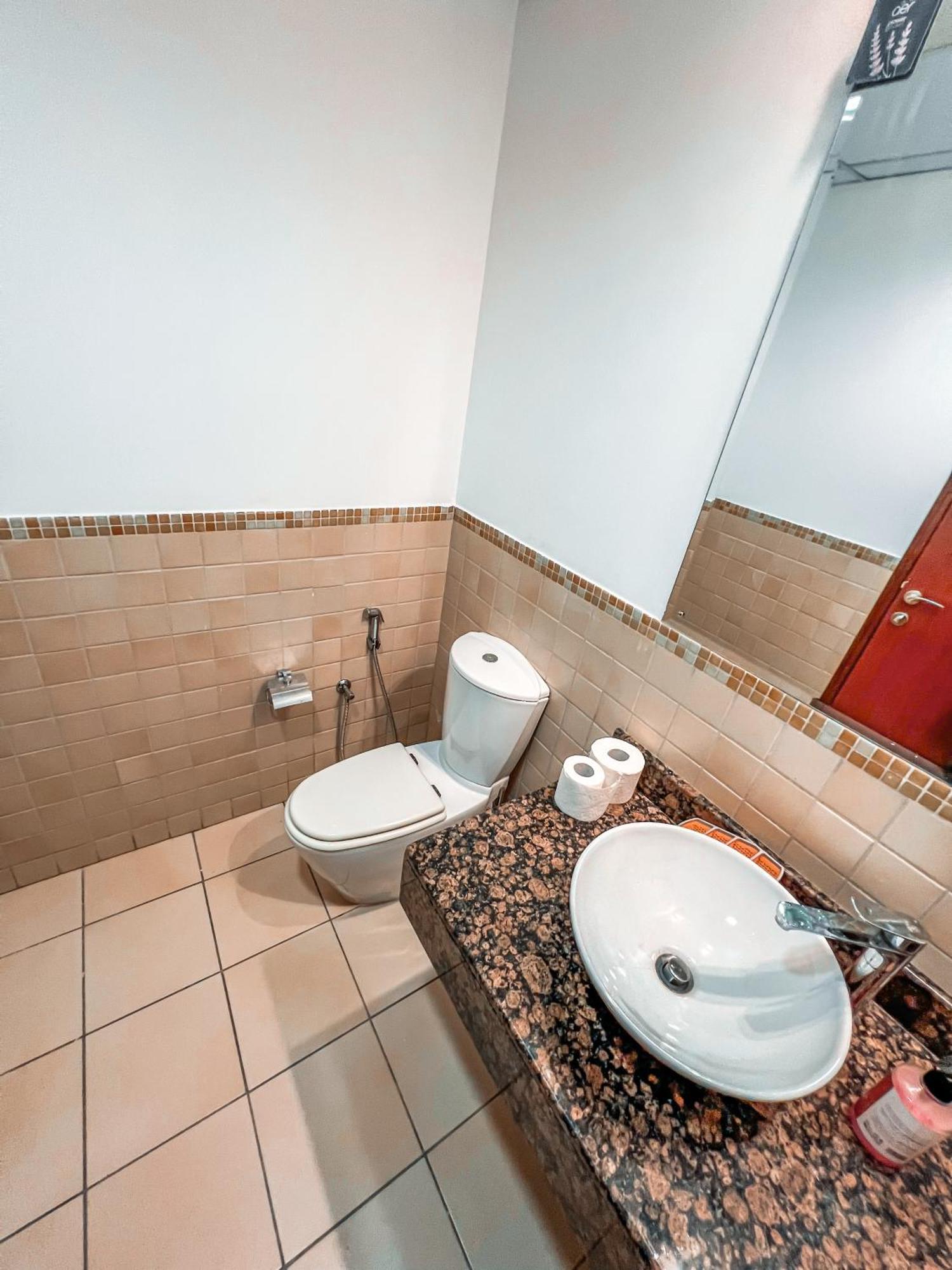 Hostal Urban Panda Sadaf Jbr