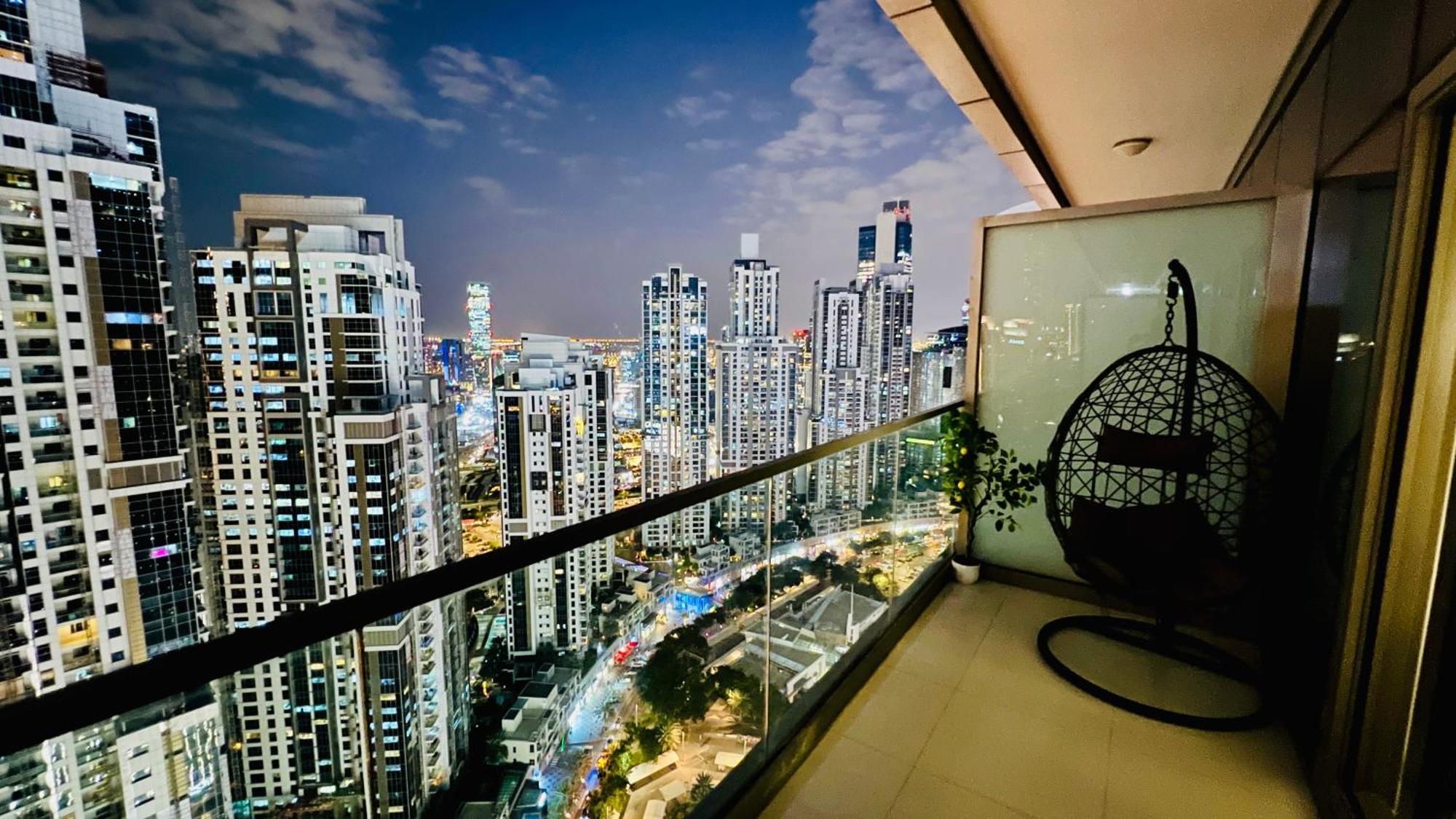 Full Burj Khalifa View Lux 2bedroom With Rooftop Pool Location In Paramount Midtown Appartement Dubai