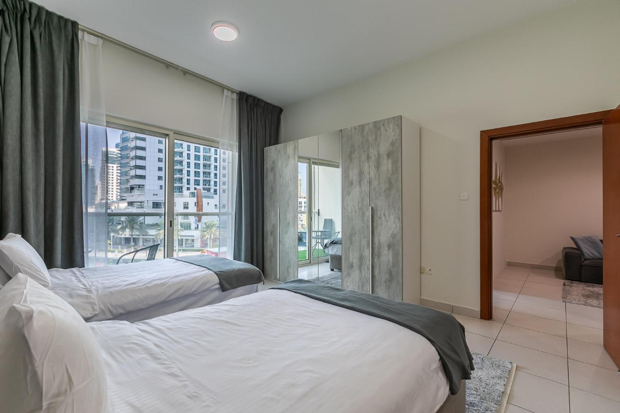 Marina Views Tower I Waterfront * Dubai