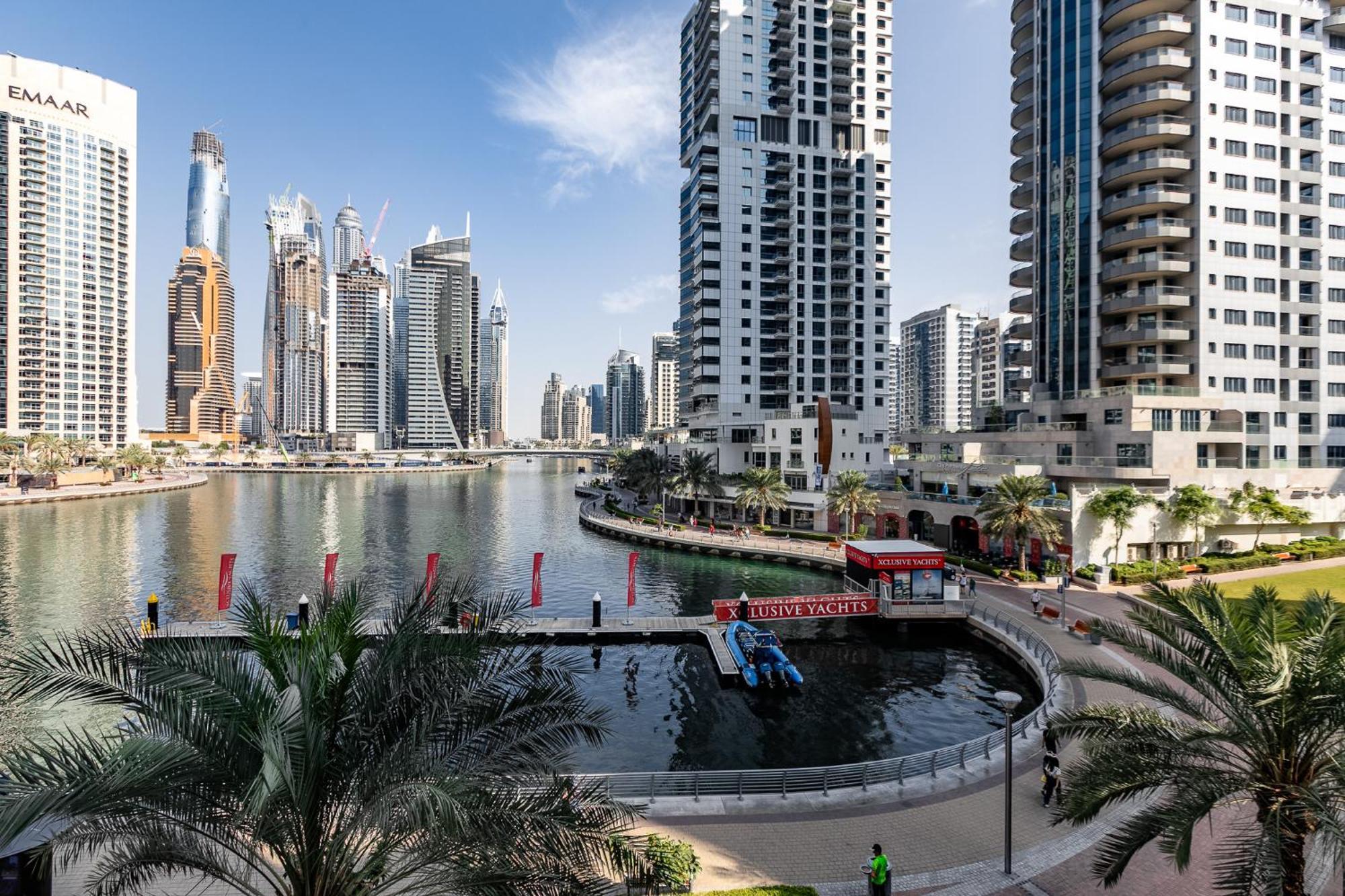 Marina Views Tower I Waterfront Apartment *