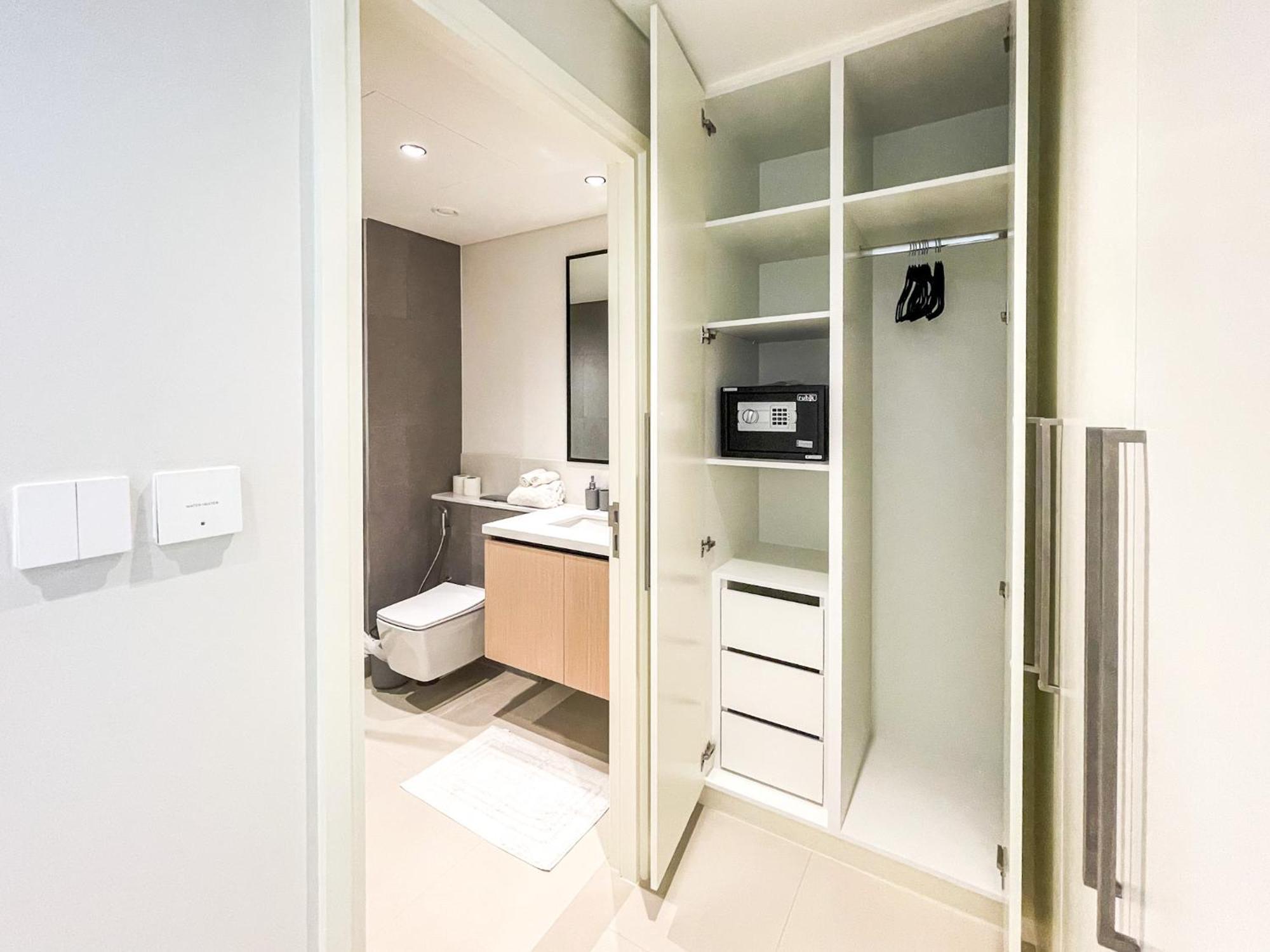 Apartment Amazing With Views In Downtown 164bc-2 Dubai