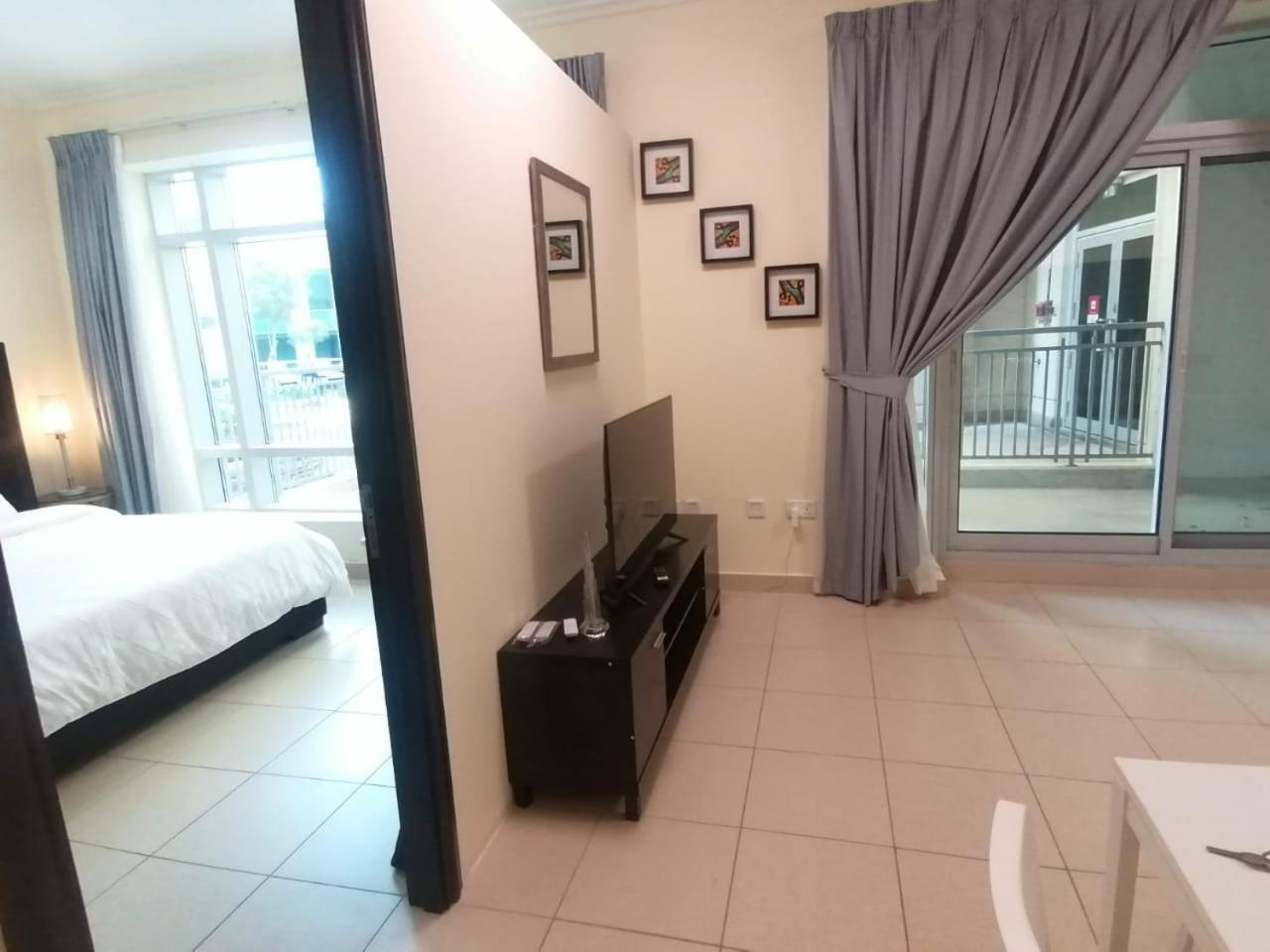 Burj Views Tower C, Downtown,dubai Uae Apartemen *