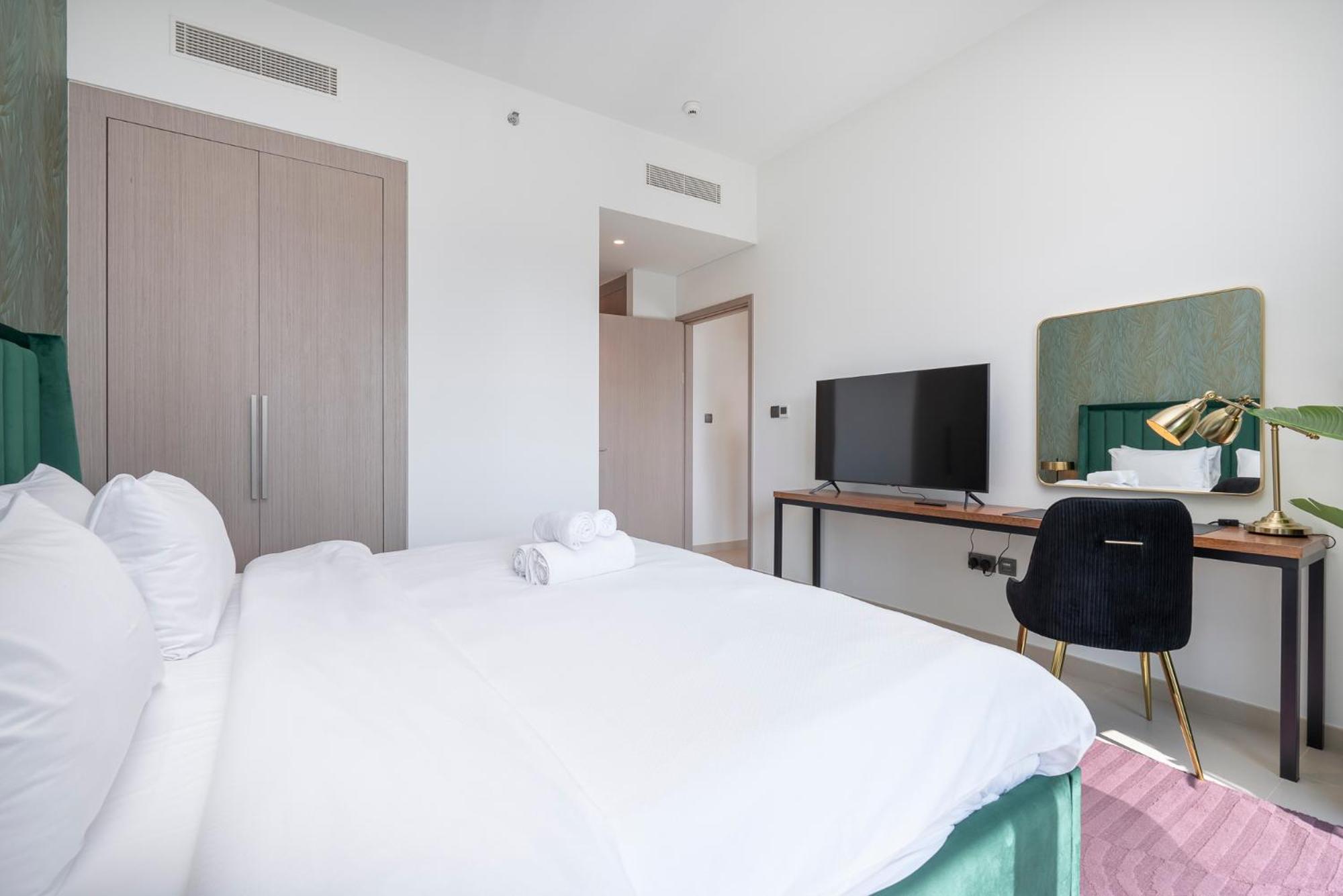 Appartamento Chic Luxe 2br I High Floor L By Burj Khalifa & Mall I Pool L Gym