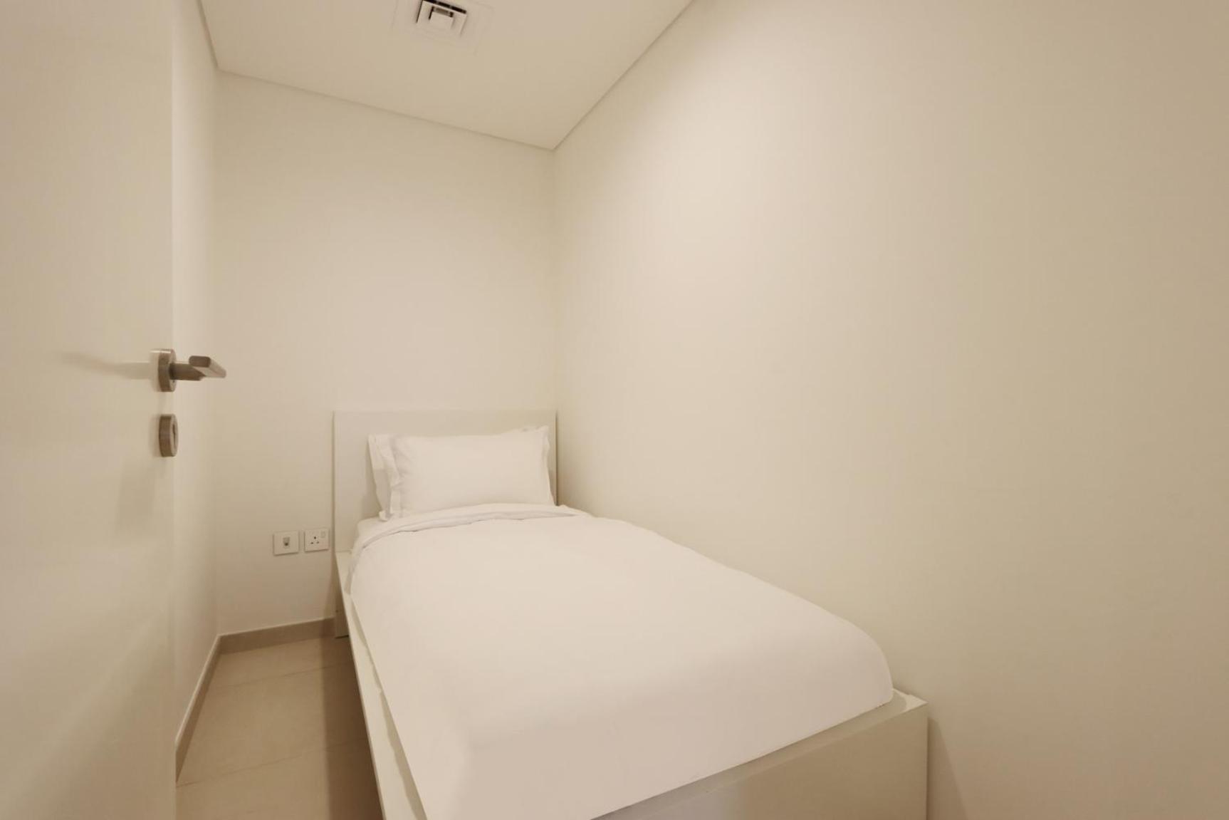 Appartement Livbnb - Elegant 3+1 W/ Burj View, Near Mall *