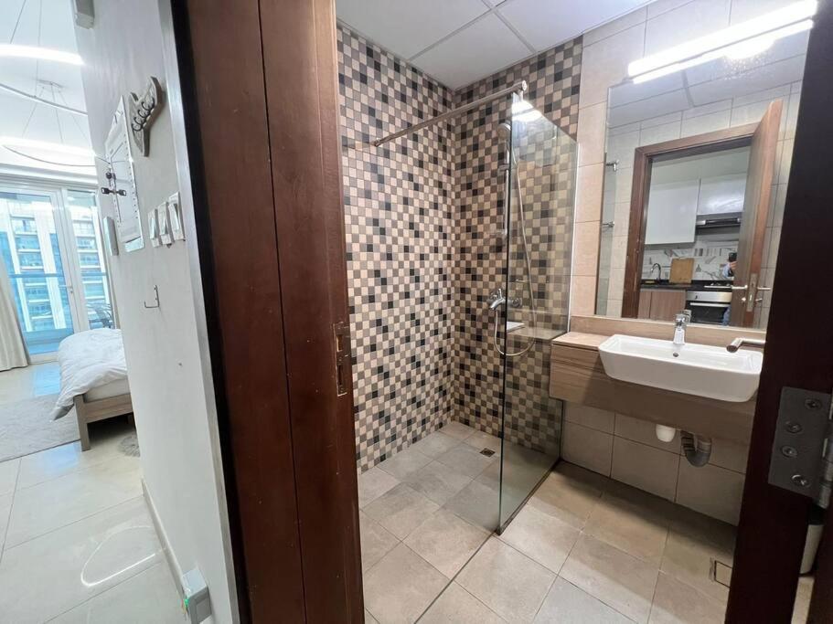 Vaya -modern Studio In Azizi Farishta - Al Furjan Appartement Dubaï