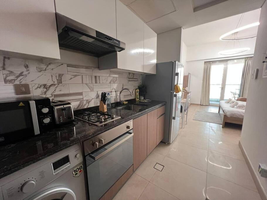 Appartement Vaya -modern Studio In Azizi Farishta - Al Furjan *
