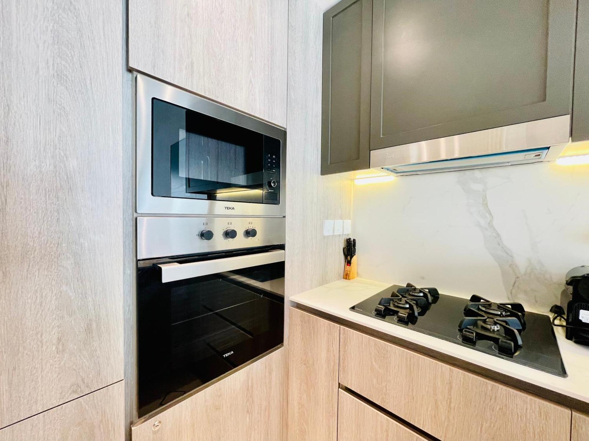 Brand New Luxury 1 Bedroom Lejlighed *