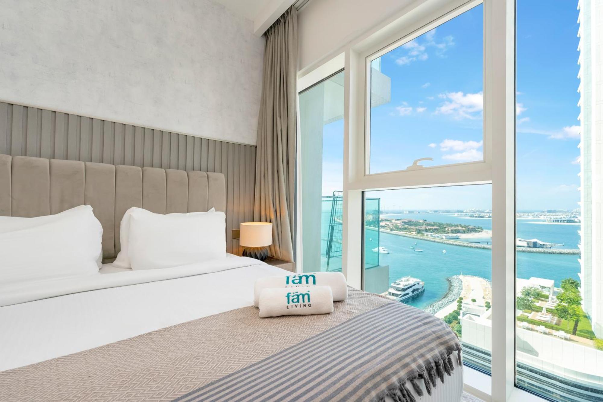 Fam Living - Beachfront Getaway In Emaar Beachfront - Private Access And Luxury Amenities Apartamento