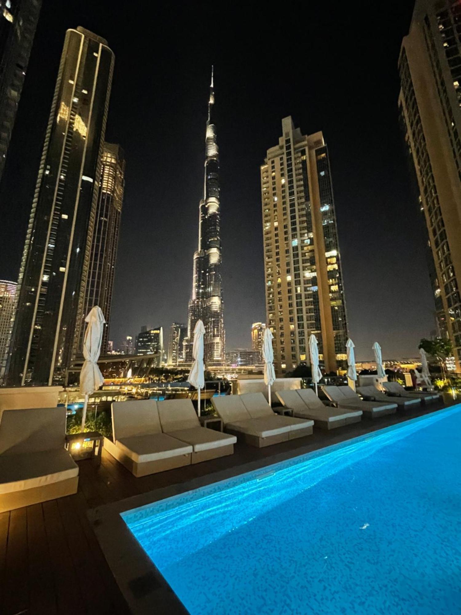 Chic Luxe 2br I High Floor L By Burj Khalifa & Mall I Pool L Gym Appartamento Dubai