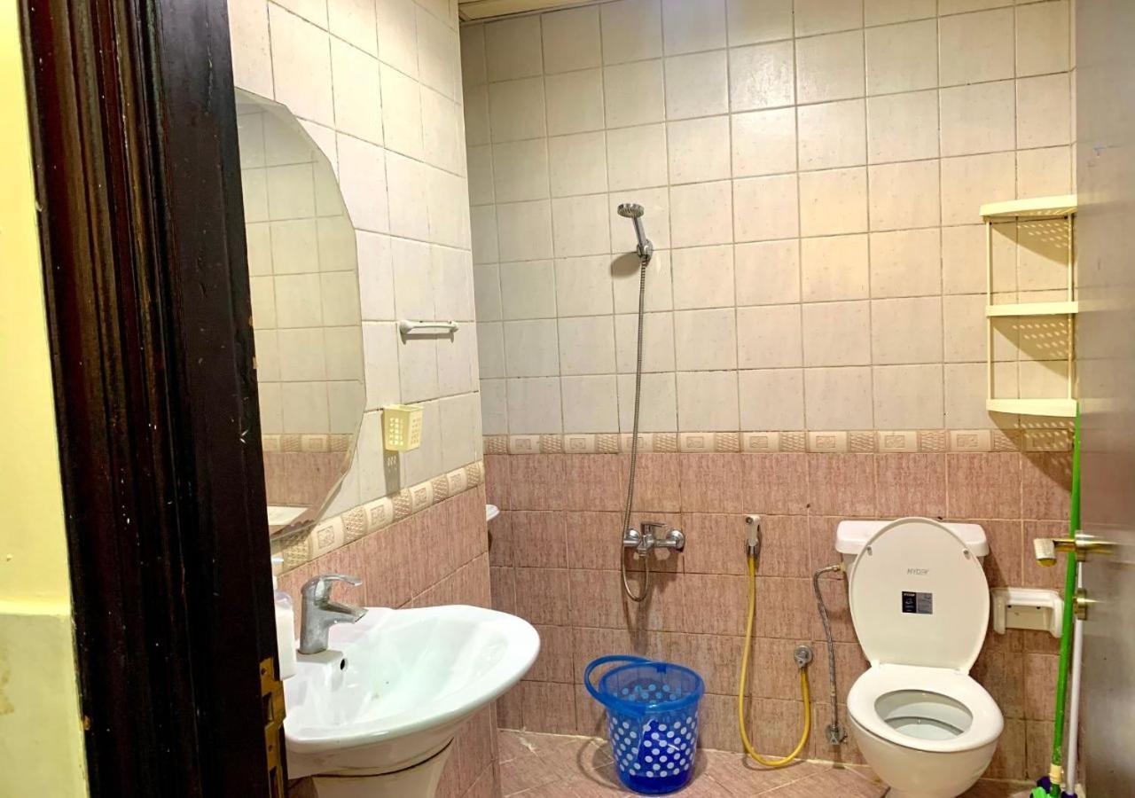 Falcon Living Hostal Dubái