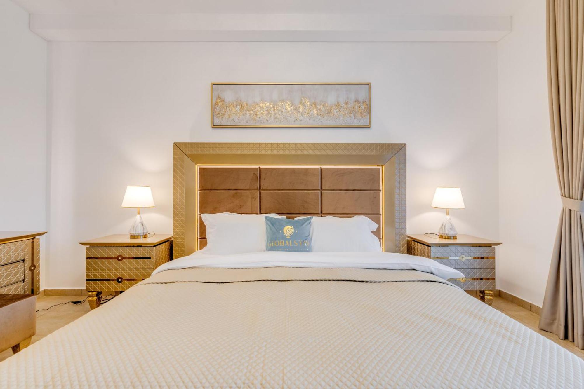 Apartemen Globalstay. Luxury 3 Bedroom + Maid Townhouse With Sea View Dubai