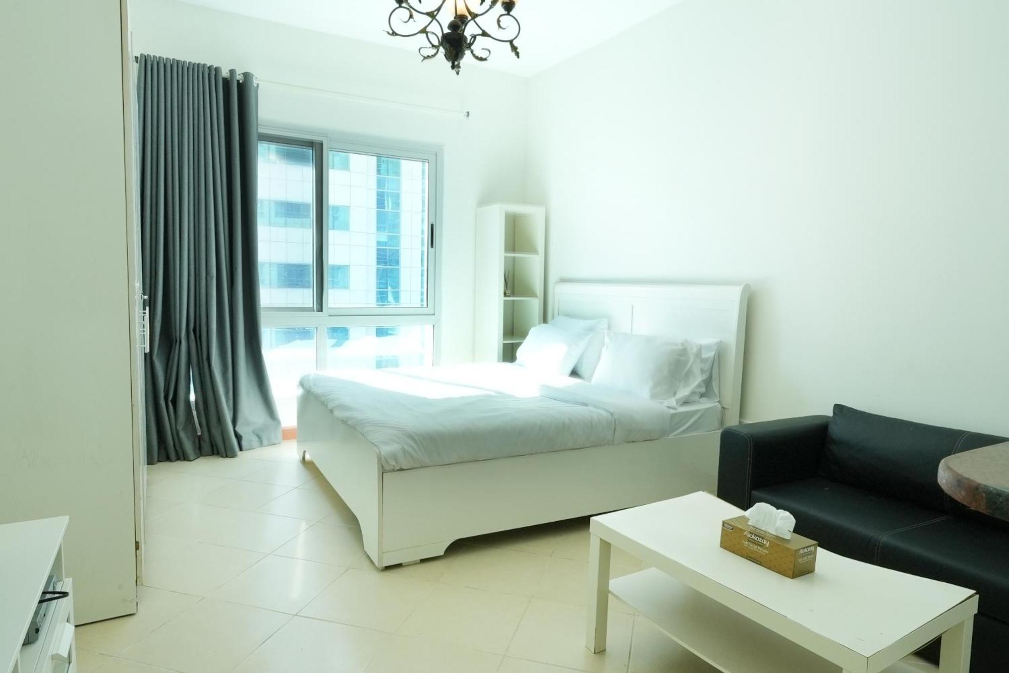 Appartement Brown Stone Homes Marina