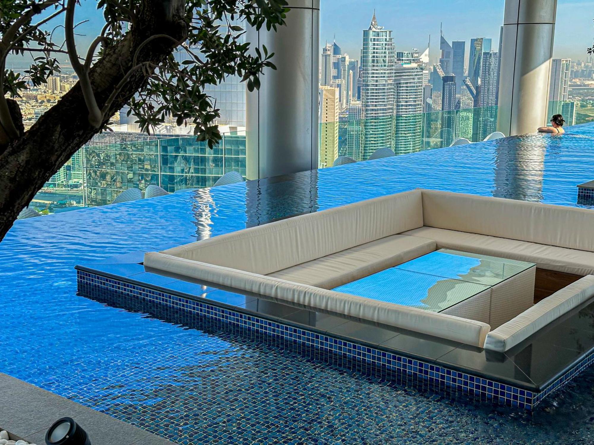 Appartement Full Burj Khalifa View Lux 2bedroom With Rooftop Pool Location In Paramount Midtown Dubai