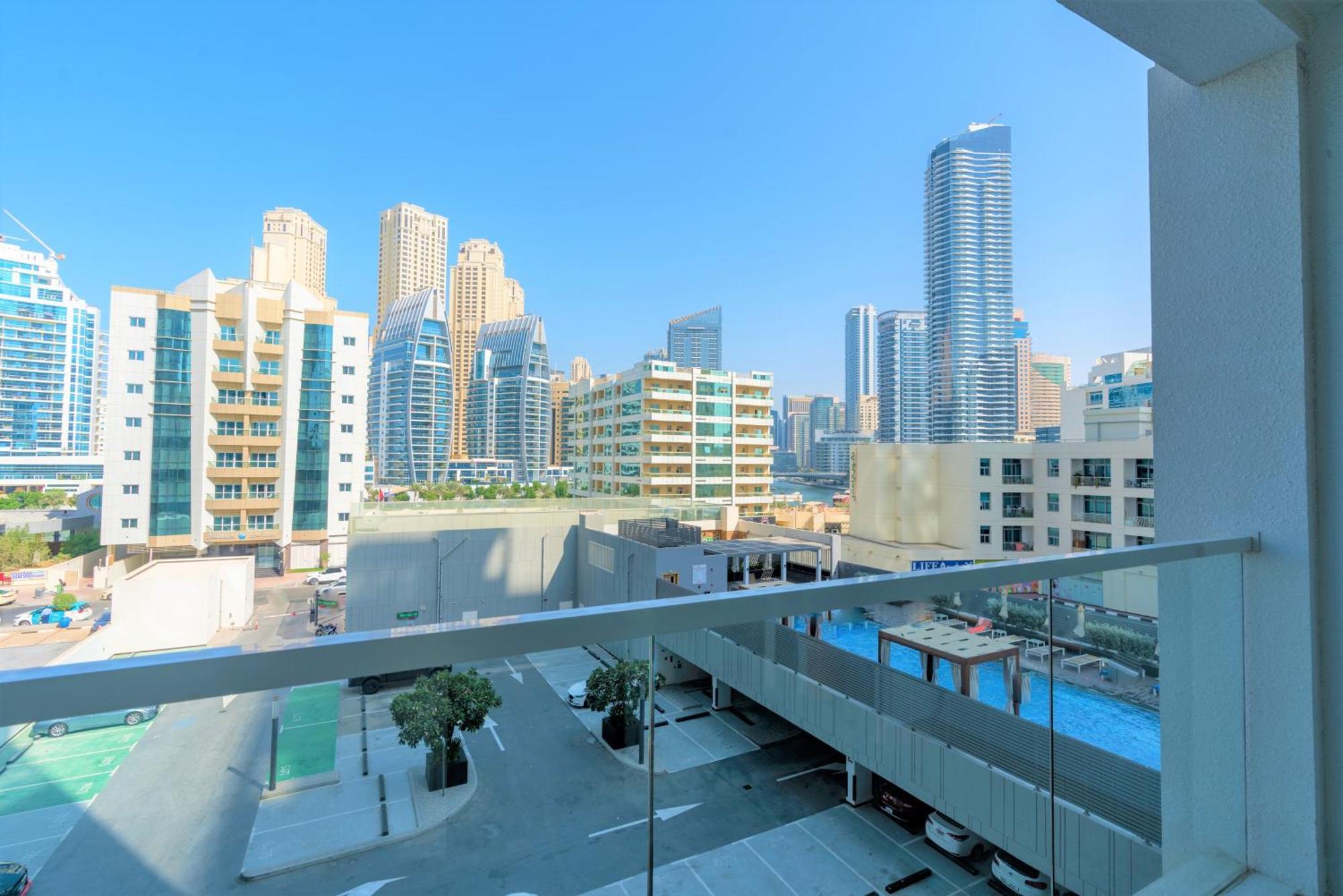 Stunning With Balcony & Marina View Appartement Dubaï