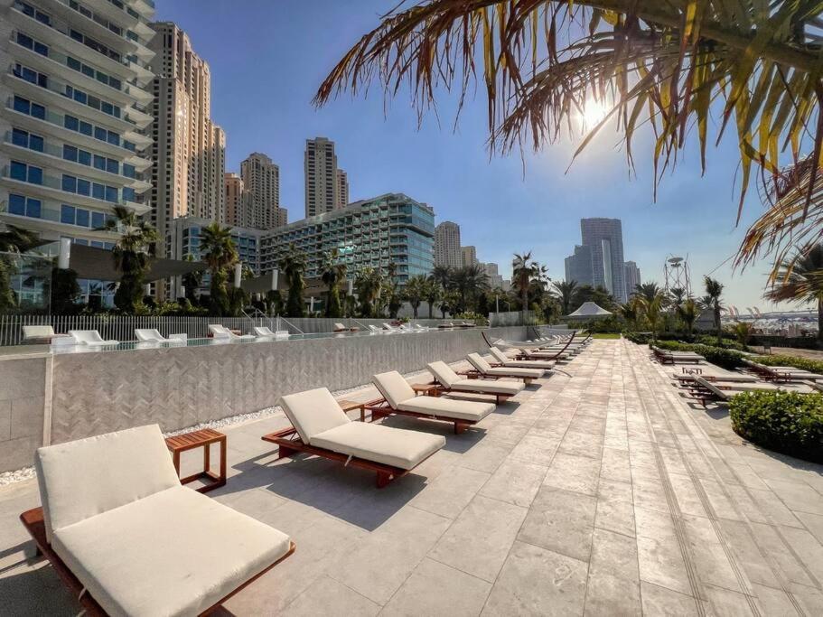 Apartemen Delightful 1br In Jbr With Access