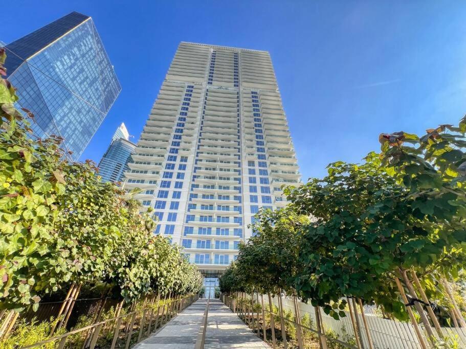 Delightful 1br In Jbr With Access Apartemen