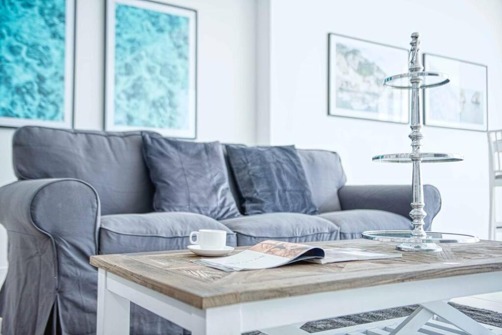 Stunning 2br With Sea And Ain View At Jbr Apartament