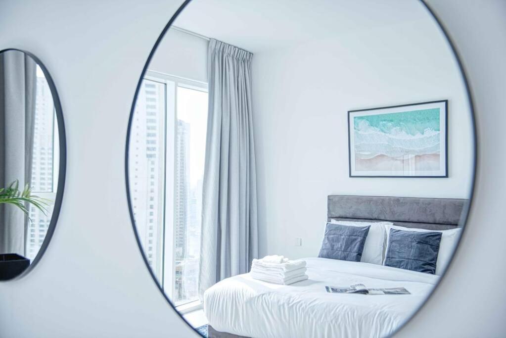 Apartament Stunning 2br With Sea And Ain View At Jbr *