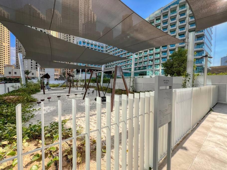 Stunning 2br With Sea And Ain View At Jbr Apartament *