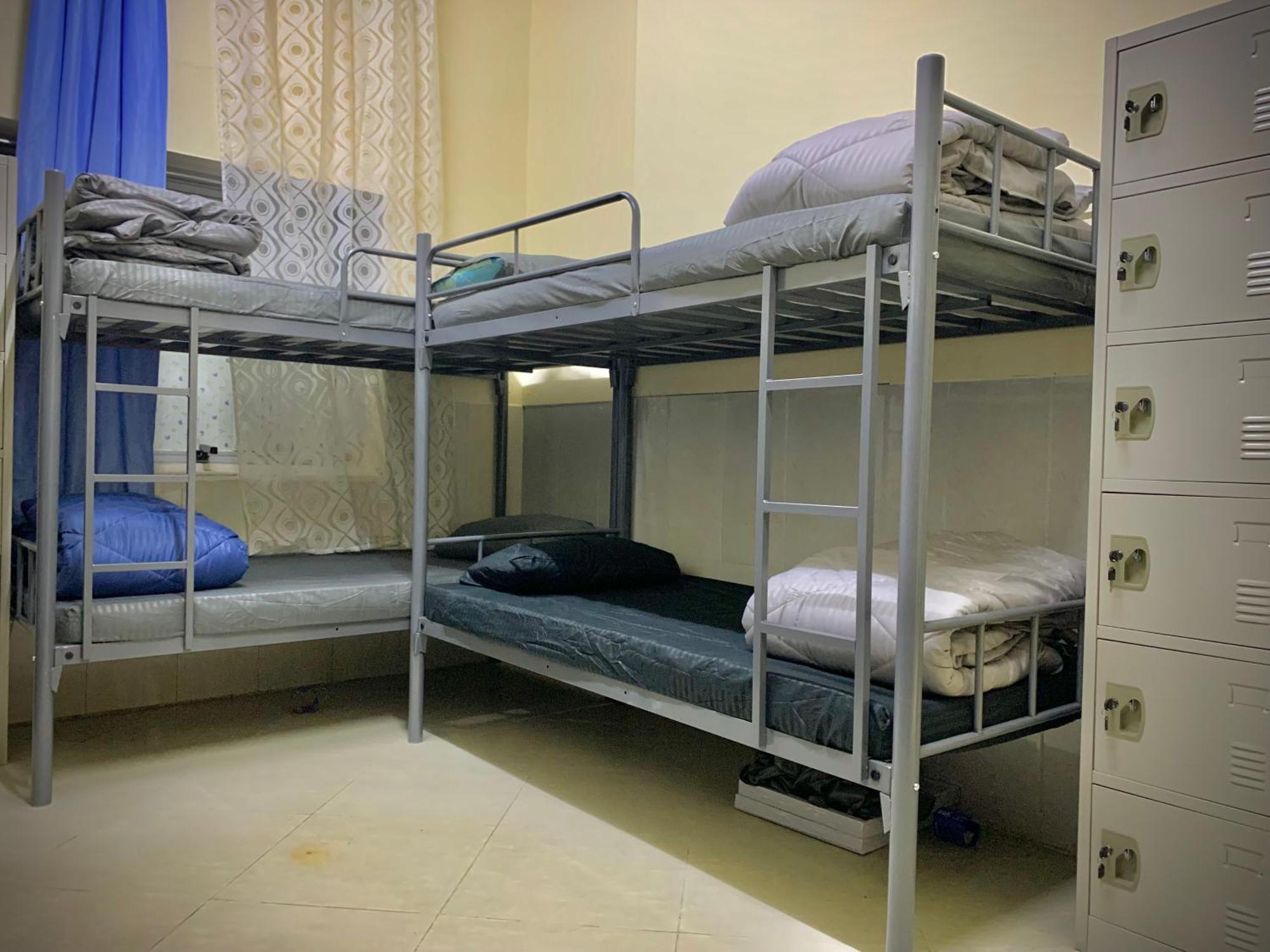 Hostal Falcon Living *