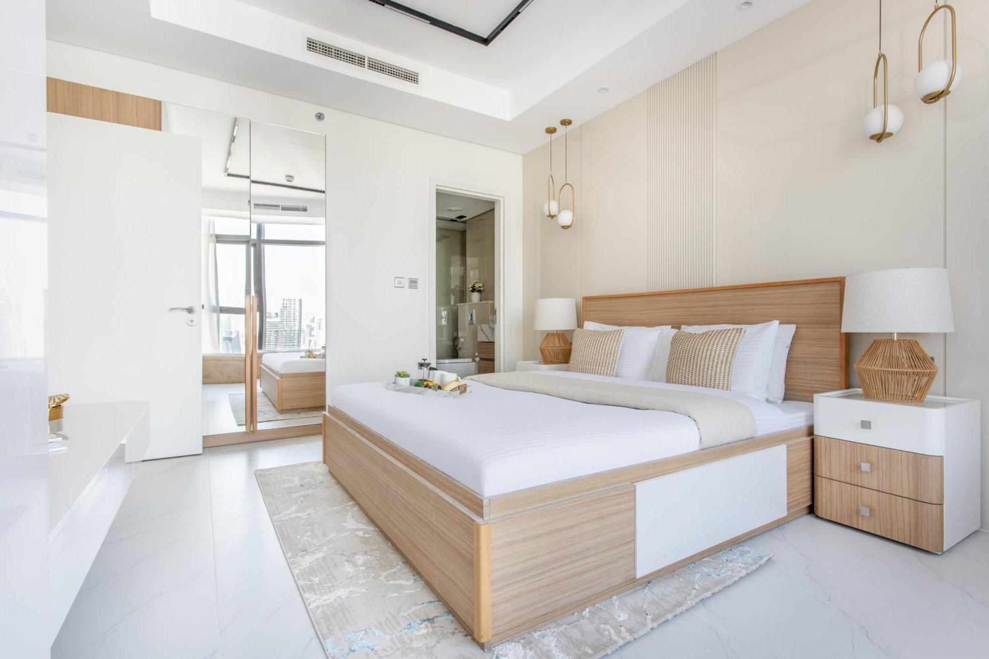 Frank Porter - Paramount Appartement Dubai