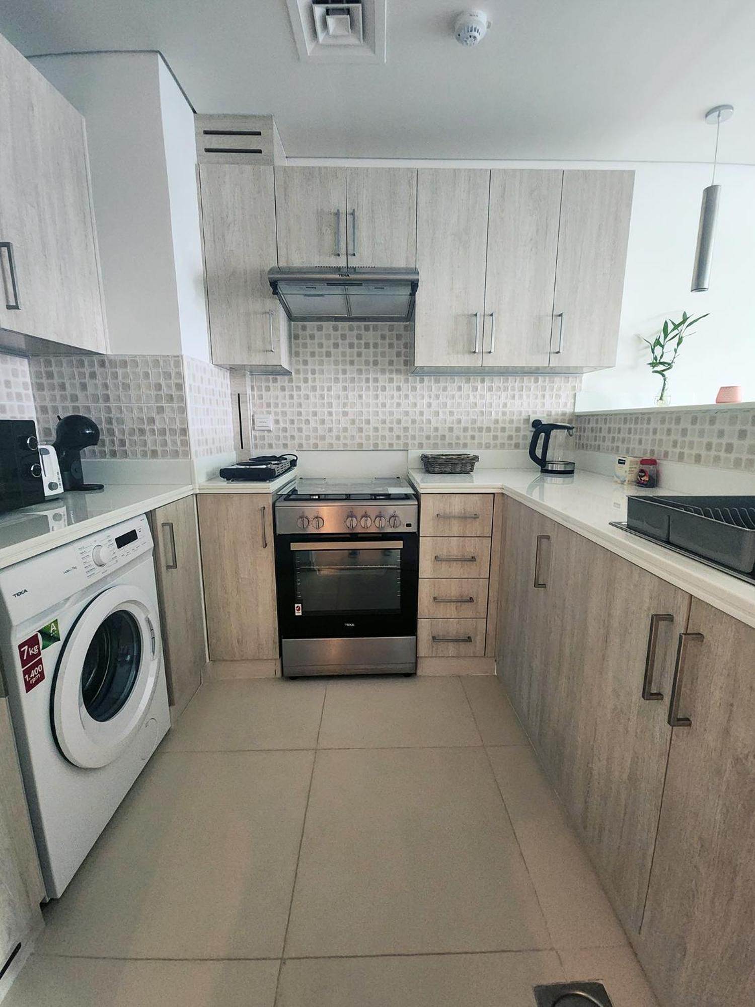 Luxury 1 Bedroom In Palm Dubai. Beach Access Apartment Dubai