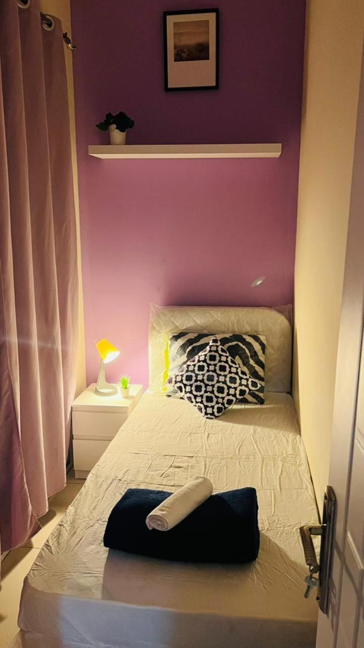 Peaceful Partition Near Mall Of The Emirates *