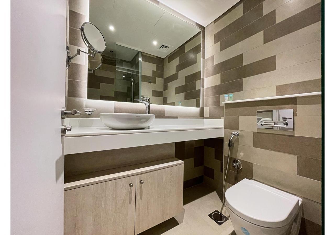 First Class In Seven Palm With Direct Access To The West Palm And Nakheel Mall Apartment *
