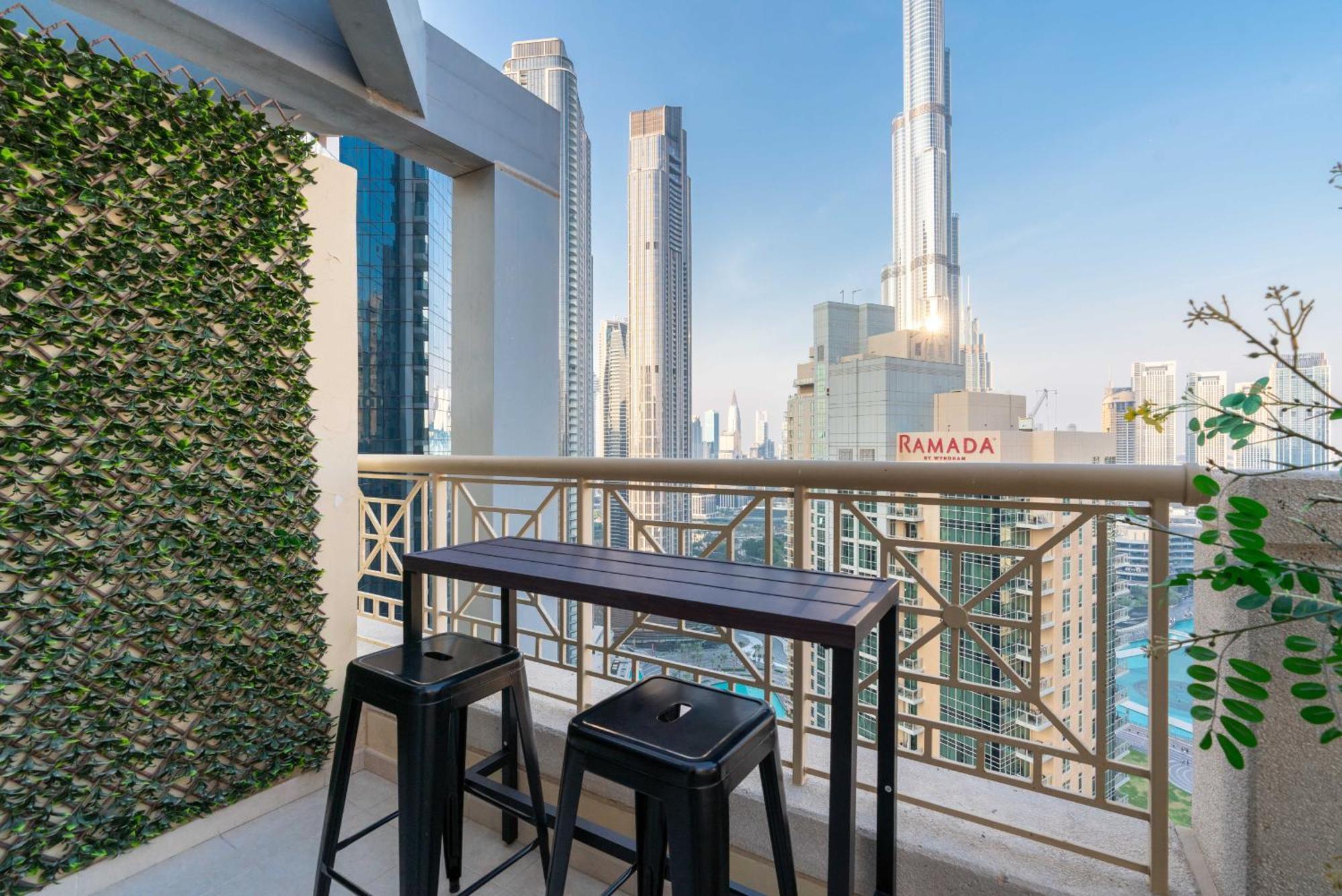 Luxury 2Br Downtown Apt With Burj Khalifa Views * Dubái