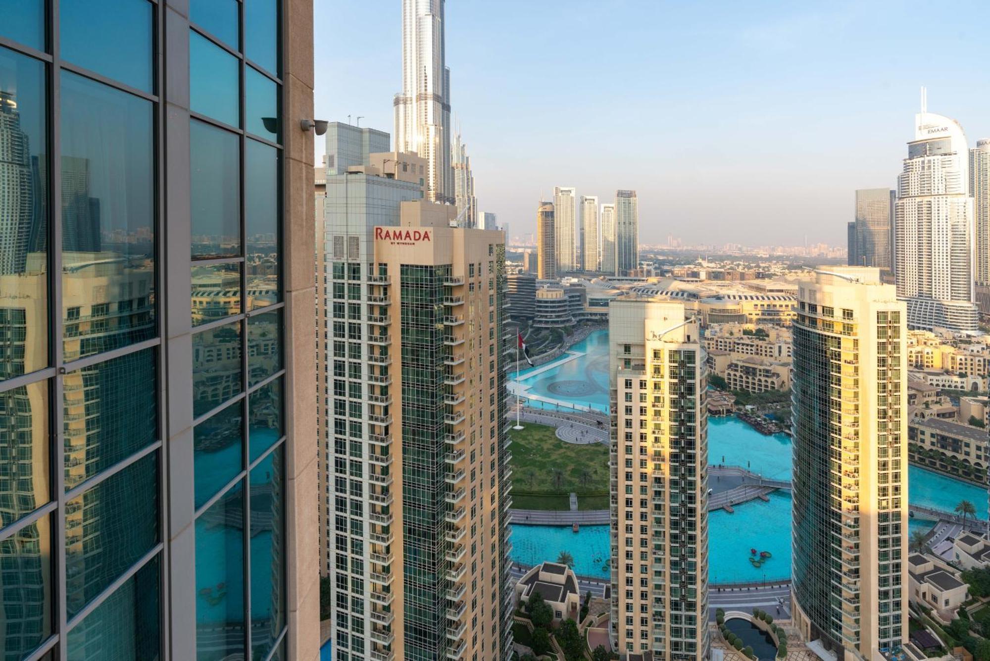 Luxury 2Br Downtown Apt With Burj Khalifa Views Apartamento Dubái