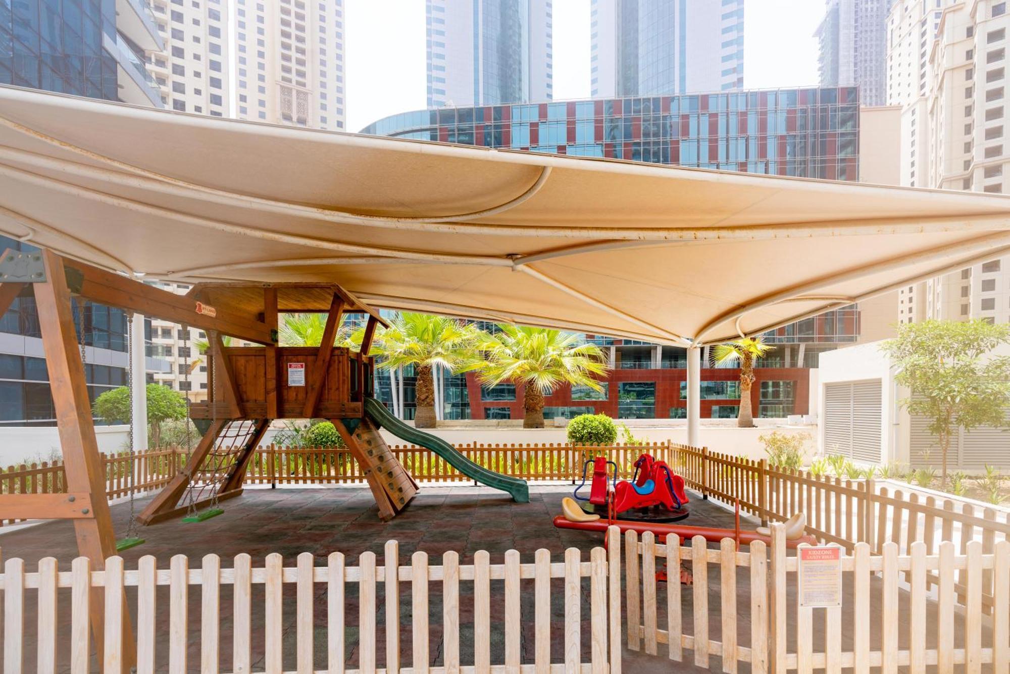 Ultimate / 2 Beds / Marina Views / Location In The Heart Of Marina / Perfect Vacation
