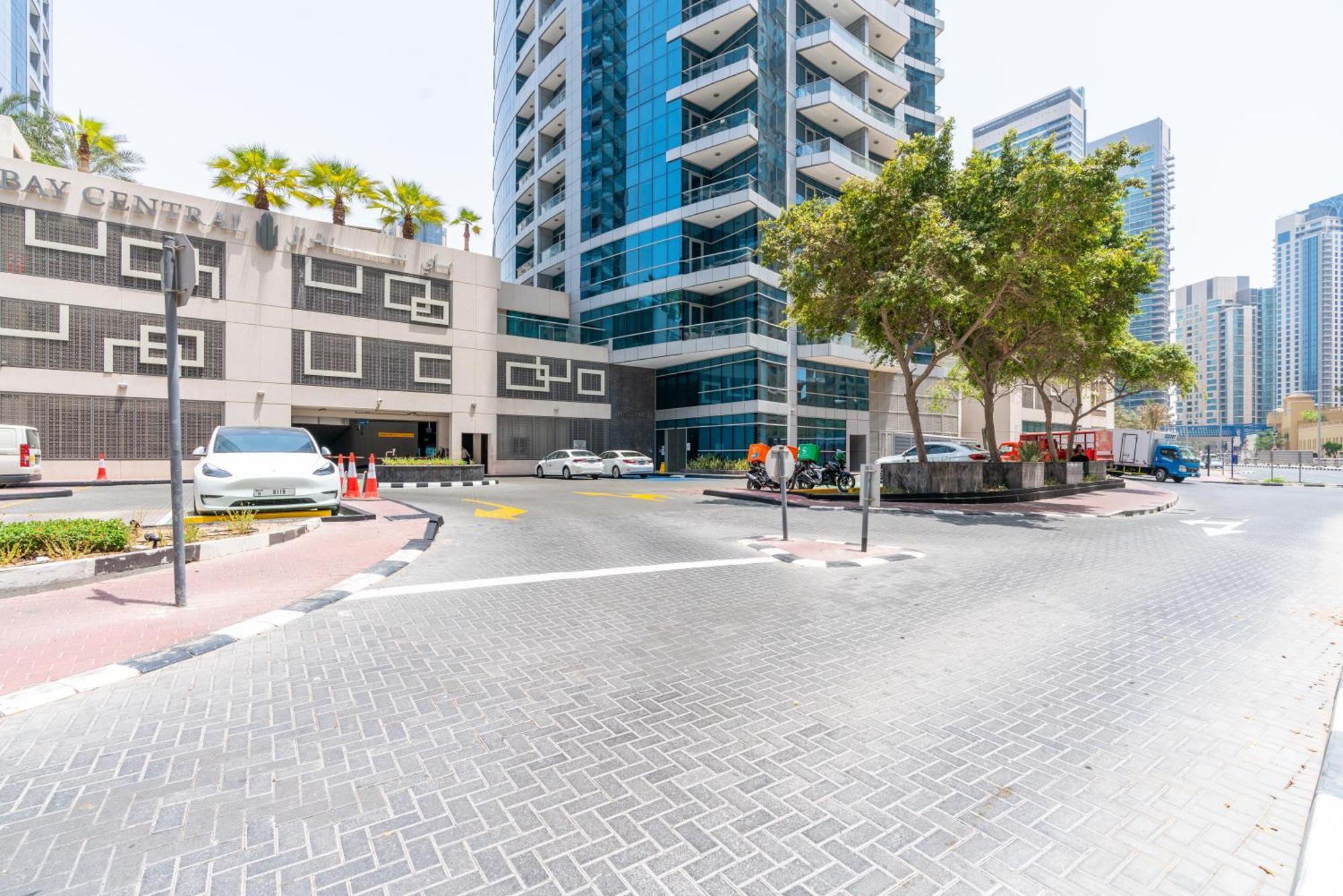 Ultimate / 2 Beds / Marina Views / Location In The Heart Of Marina / Perfect Vacation Dubai