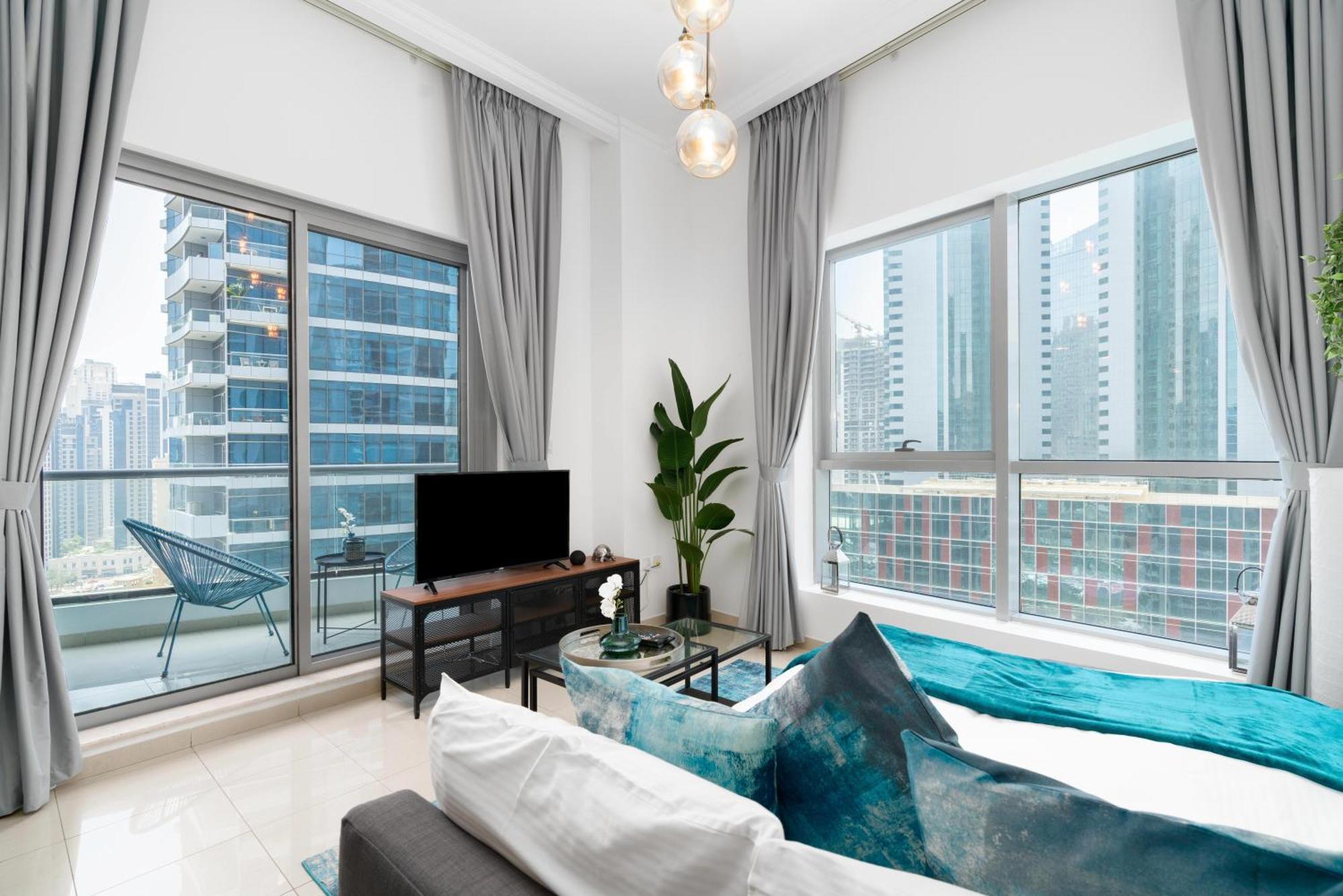 Ultimate / 2 Beds / Marina Views / Location In The Heart Of Marina / Perfect Vacation * Dubai