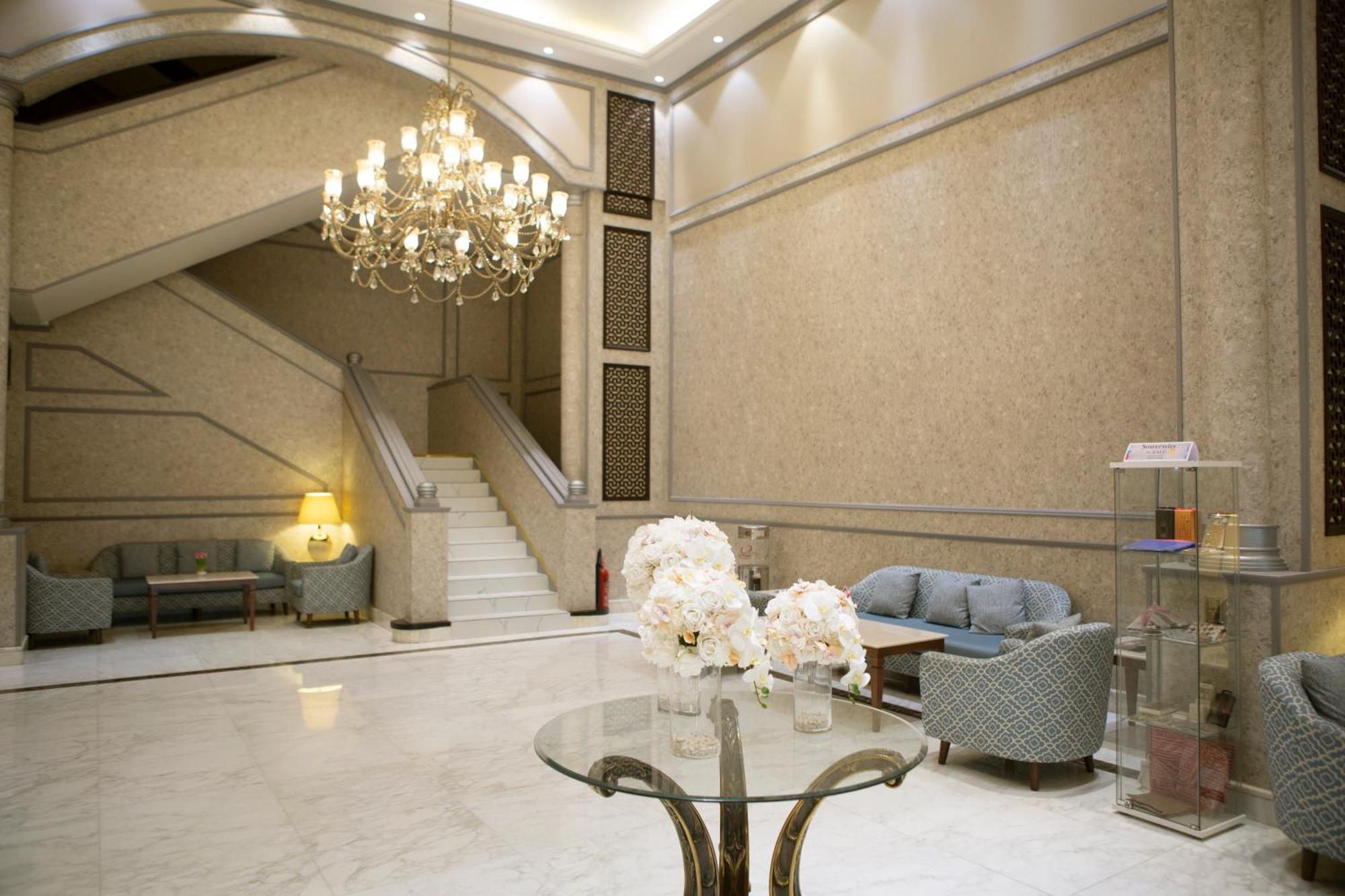 Carlton Tower 4*