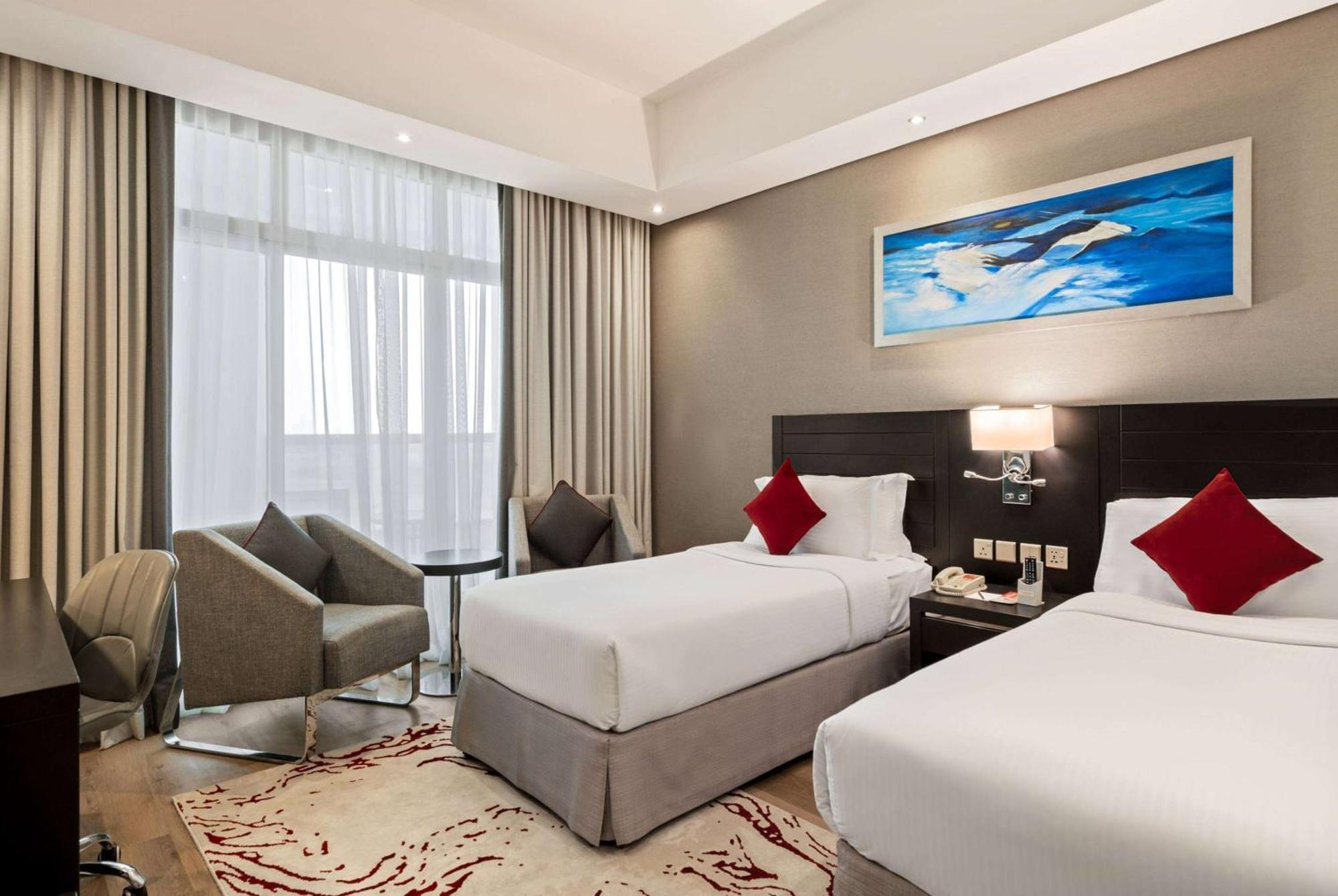 Hotell Ramada By Wyndham Barsha Heights Dubai