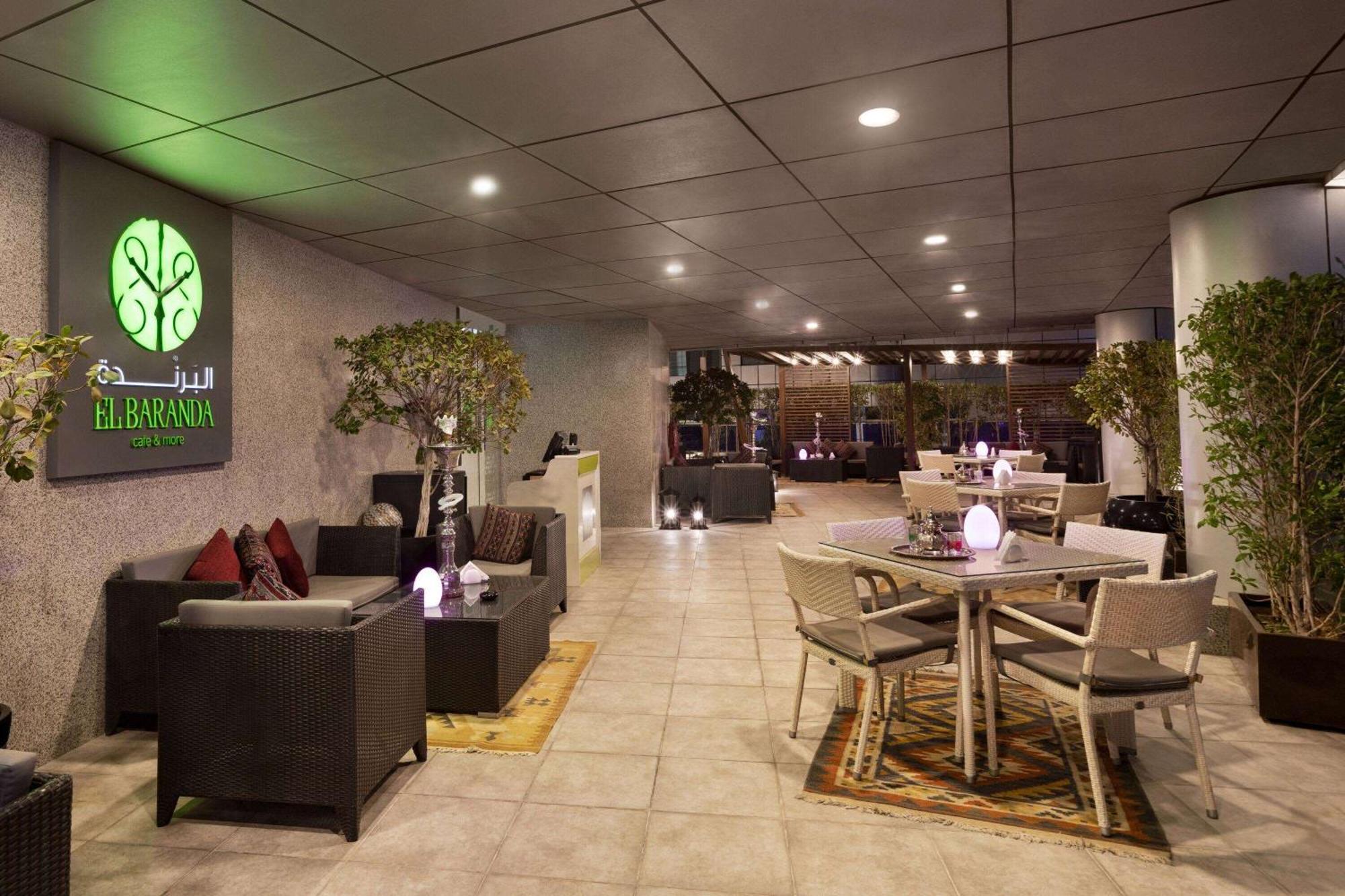 Hotell Ramada By Wyndham Barsha Heights 4*