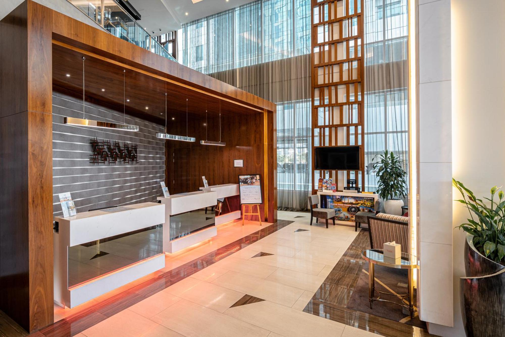 Ramada By Wyndham Barsha Heights Hotell