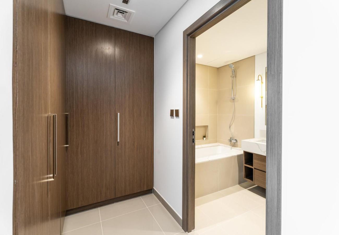 Easygo - Exceptional 2bdr- Large Terrace-pool Access Appartement