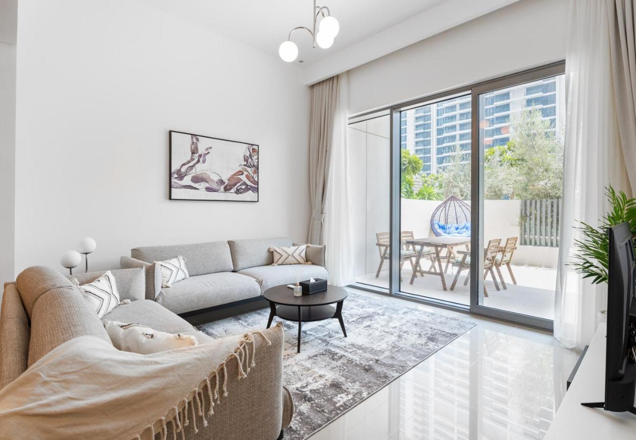 Easygo - Exceptional 2bdr- Large Terrace-pool Access