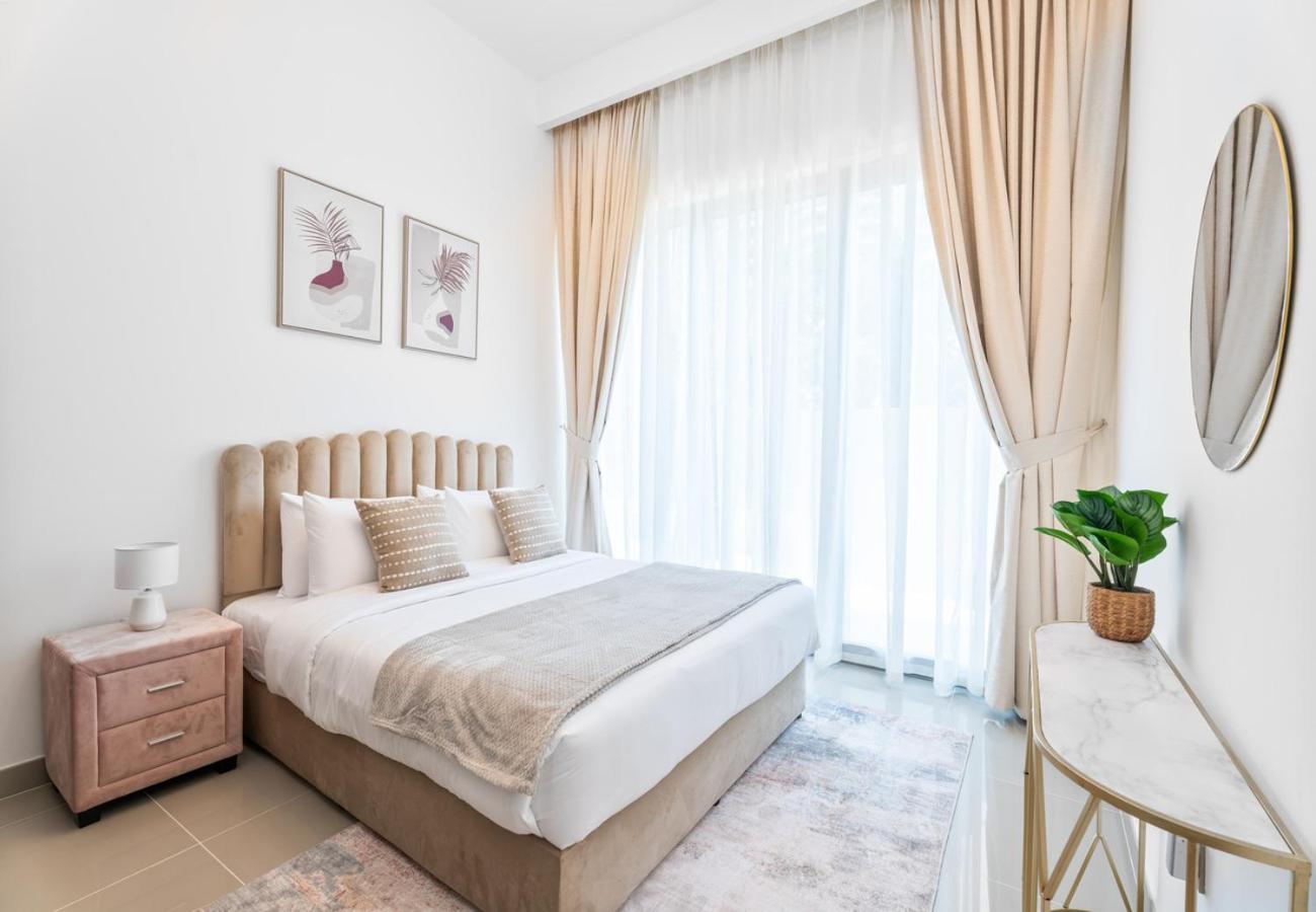 Easygo - Exceptional 2bdr- Large Terrace-pool Access * Dubaï