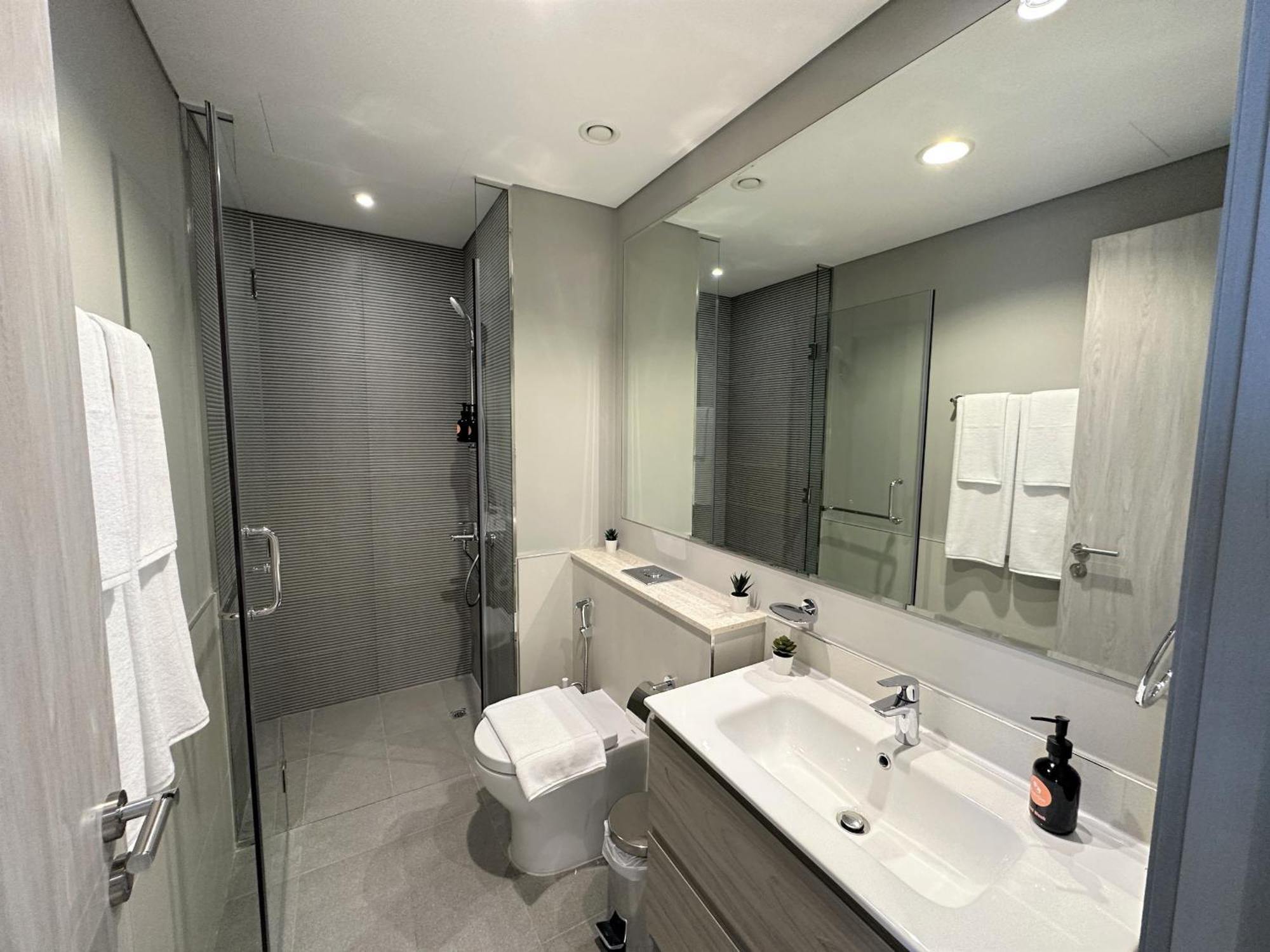 Easygo - Affordable 1br Close To Public Transit - Zad-13 Apartamento Dubái